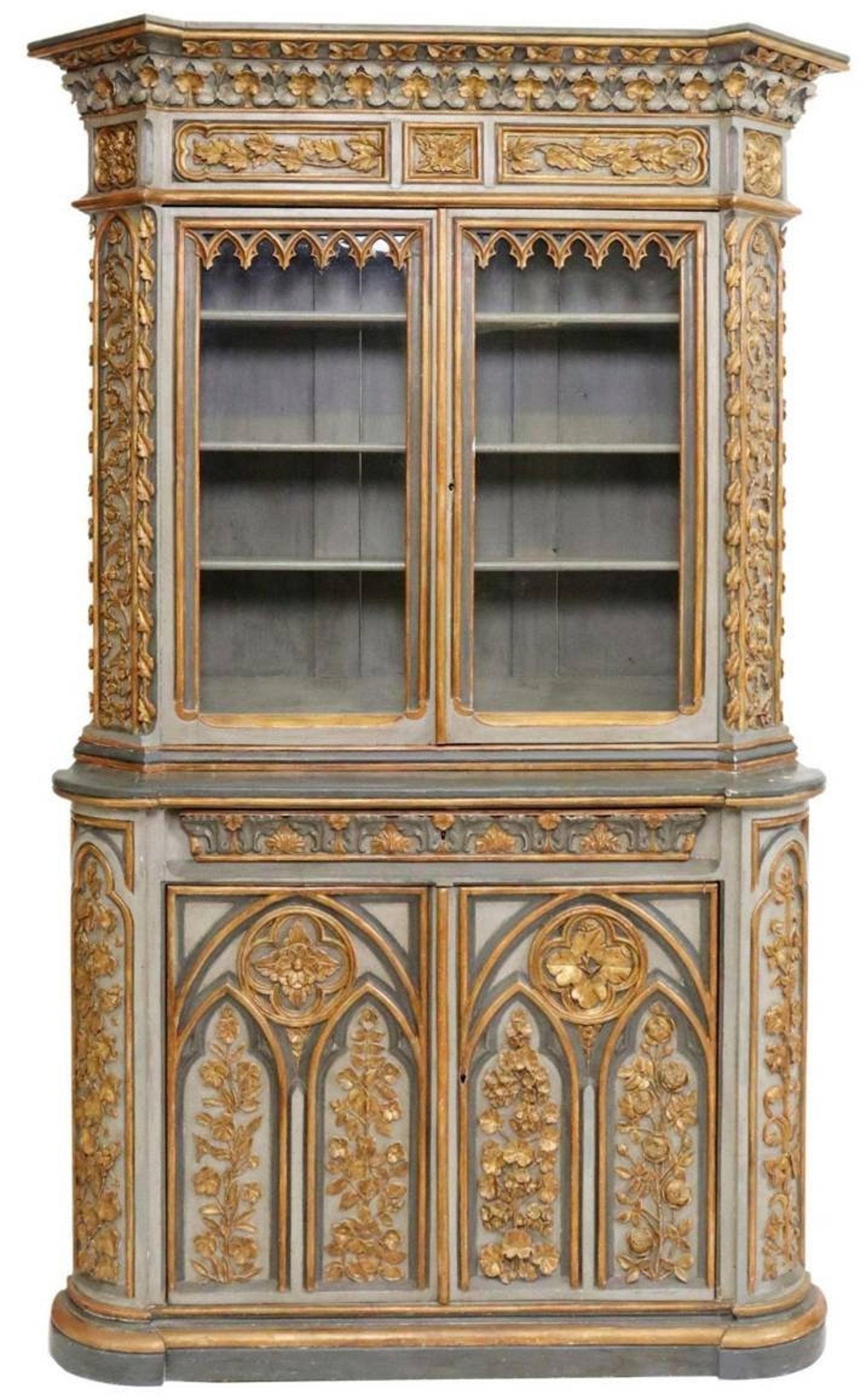 Hand-Carved 19th Century French Gothic Revival Carved Bibliothèque Bookcase For Sale