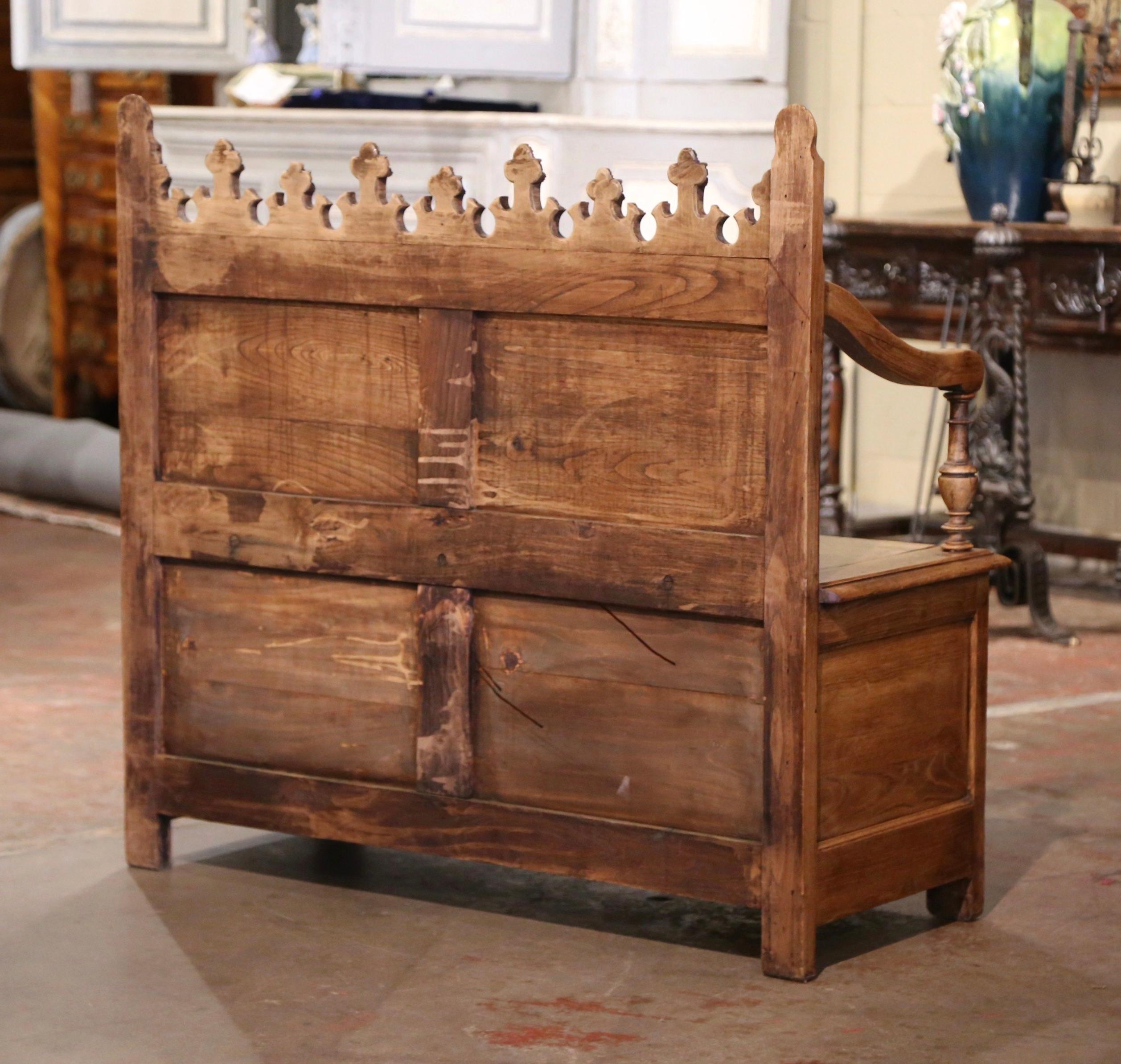 19th Century French Gothic Revival Carved Bleached Oak Hall Bench with Trapdoor For Sale 8