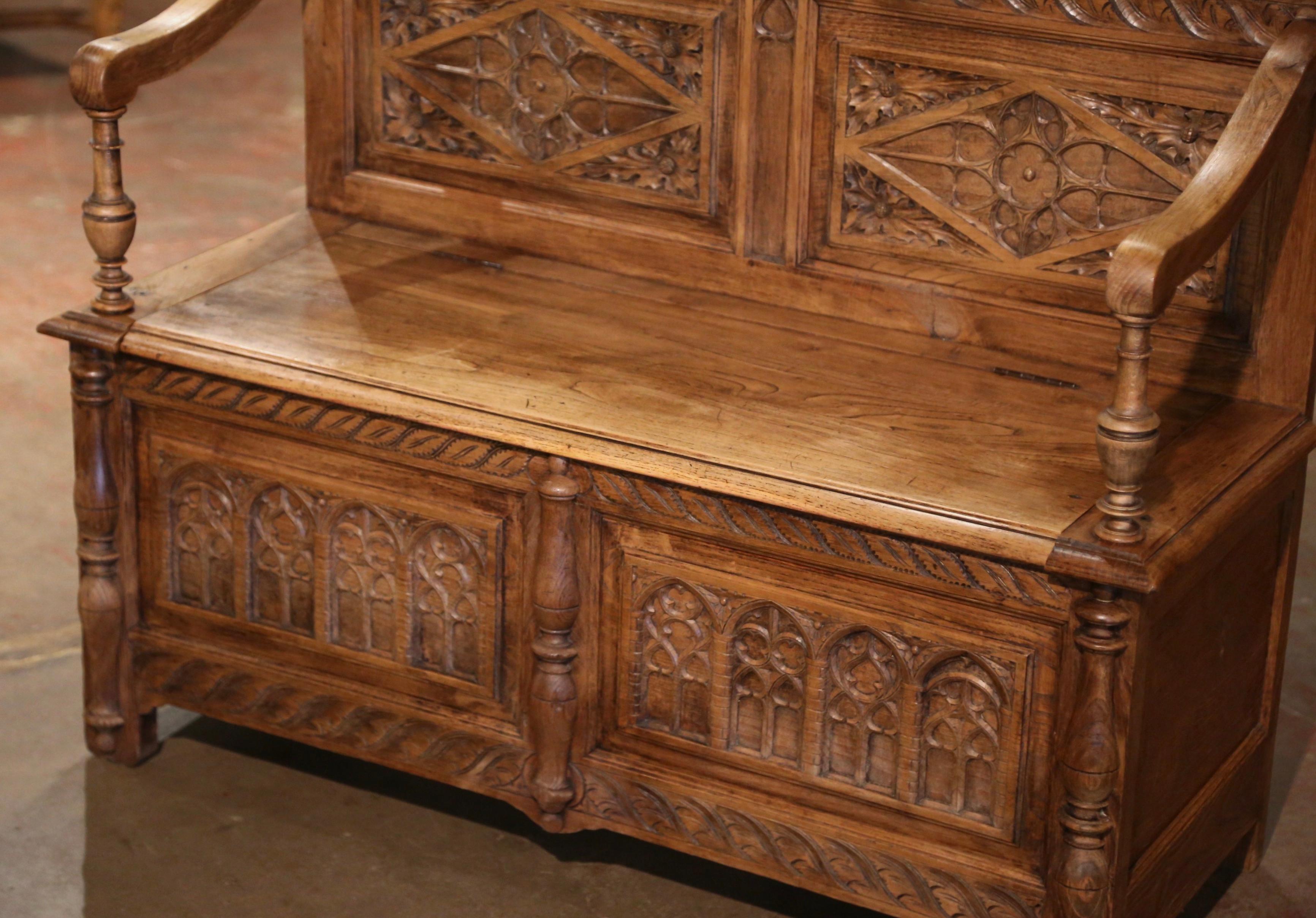 Hand-Carved 19th Century French Gothic Revival Carved Bleached Oak Hall Bench with Trapdoor For Sale