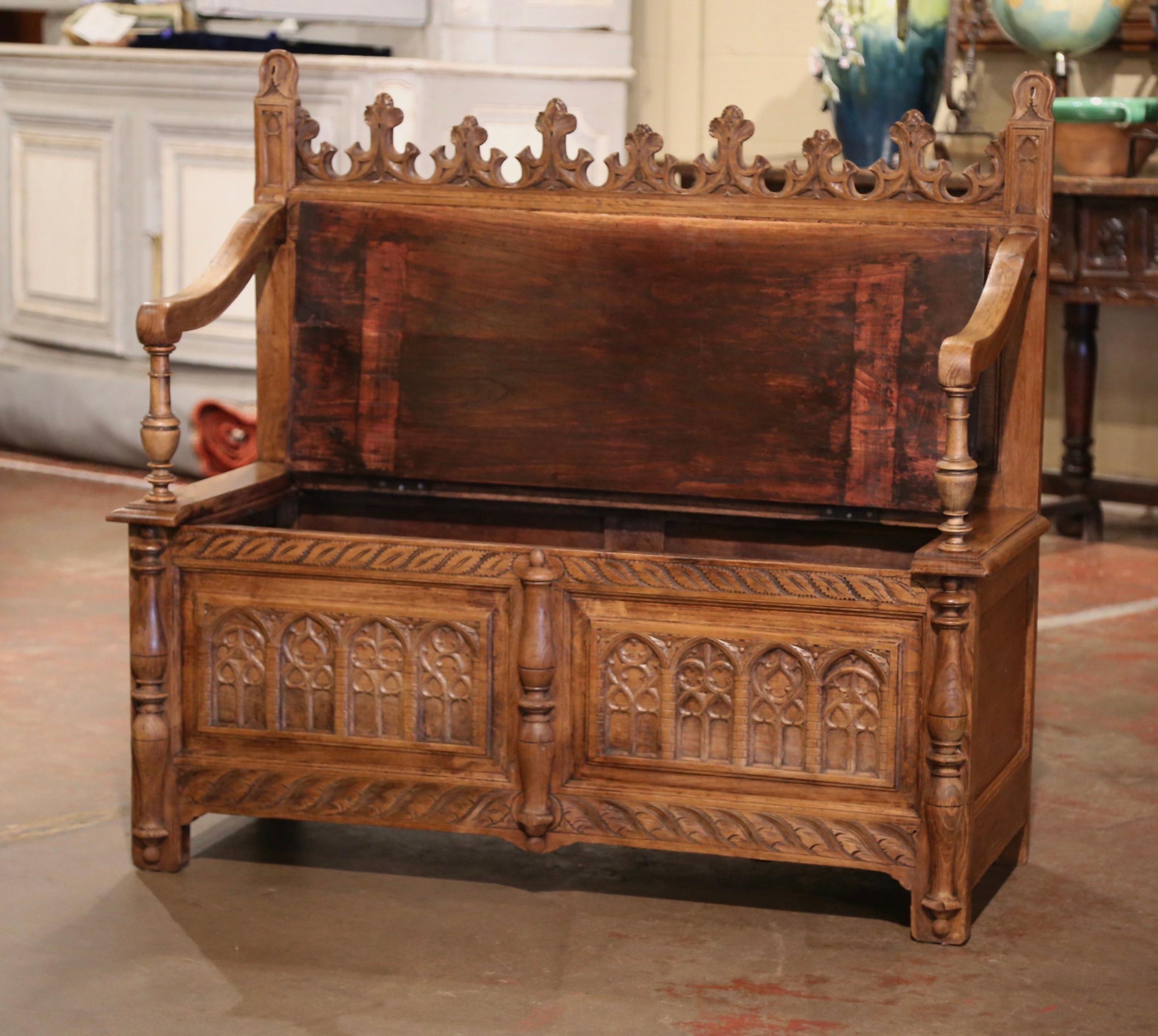 19th Century French Gothic Revival Carved Bleached Oak Hall Bench with Trapdoor For Sale 3