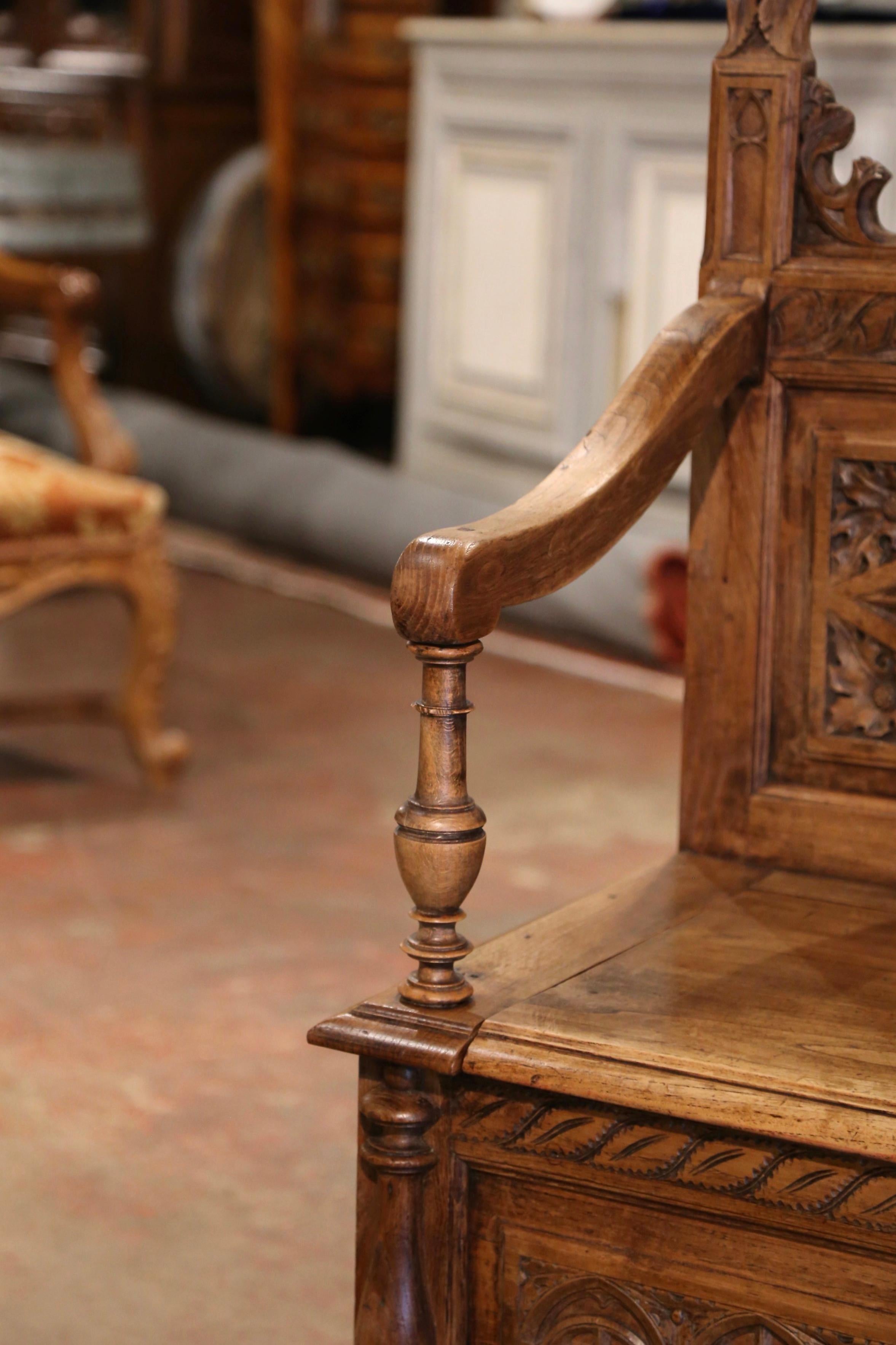 19th Century French Gothic Revival Carved Bleached Oak Hall Bench with Trapdoor For Sale 5