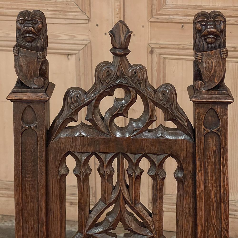 Französischer Gotik-Stuhl des 19. Jahrhunderts im Angebot 8
