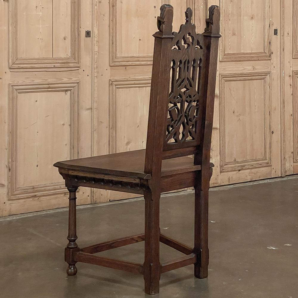 Chaise néo-gothique française du XIXe siècle en vente 8