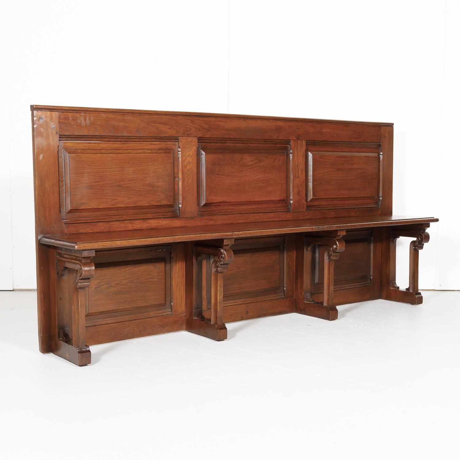19th Century French Gothic Revival Period Church Pew Or Hall Bench In Good Condition In Birmingham, AL