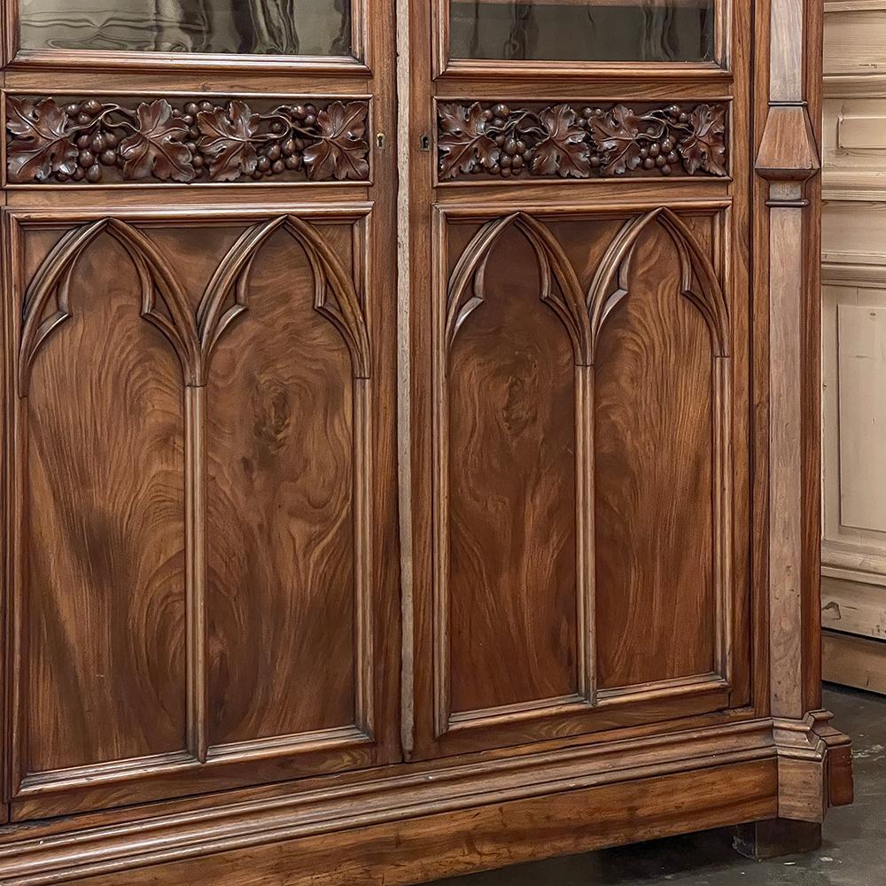 19th Century French Gothic Revival Walnut Bookcase ~ Bibliotheque For Sale 7