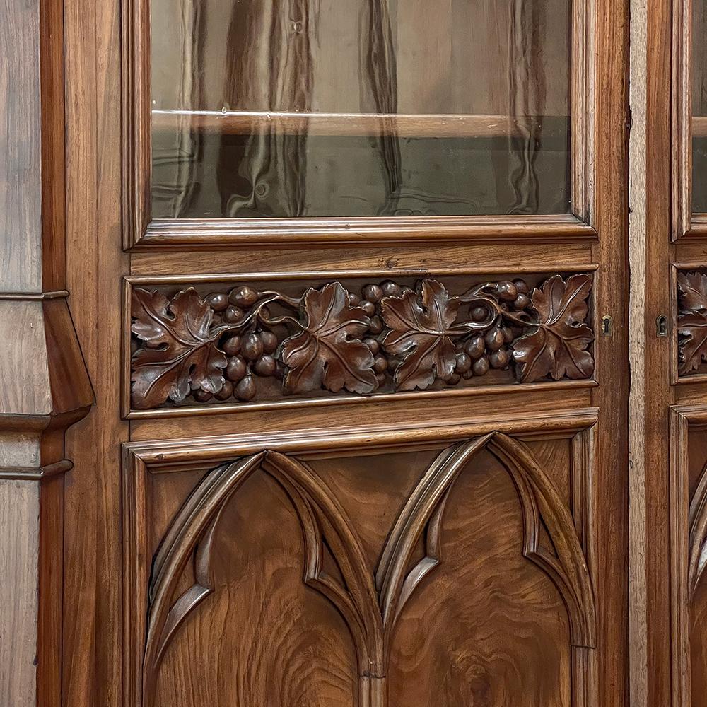 19th Century French Gothic Revival Walnut Bookcase ~ Bibliotheque For Sale 8