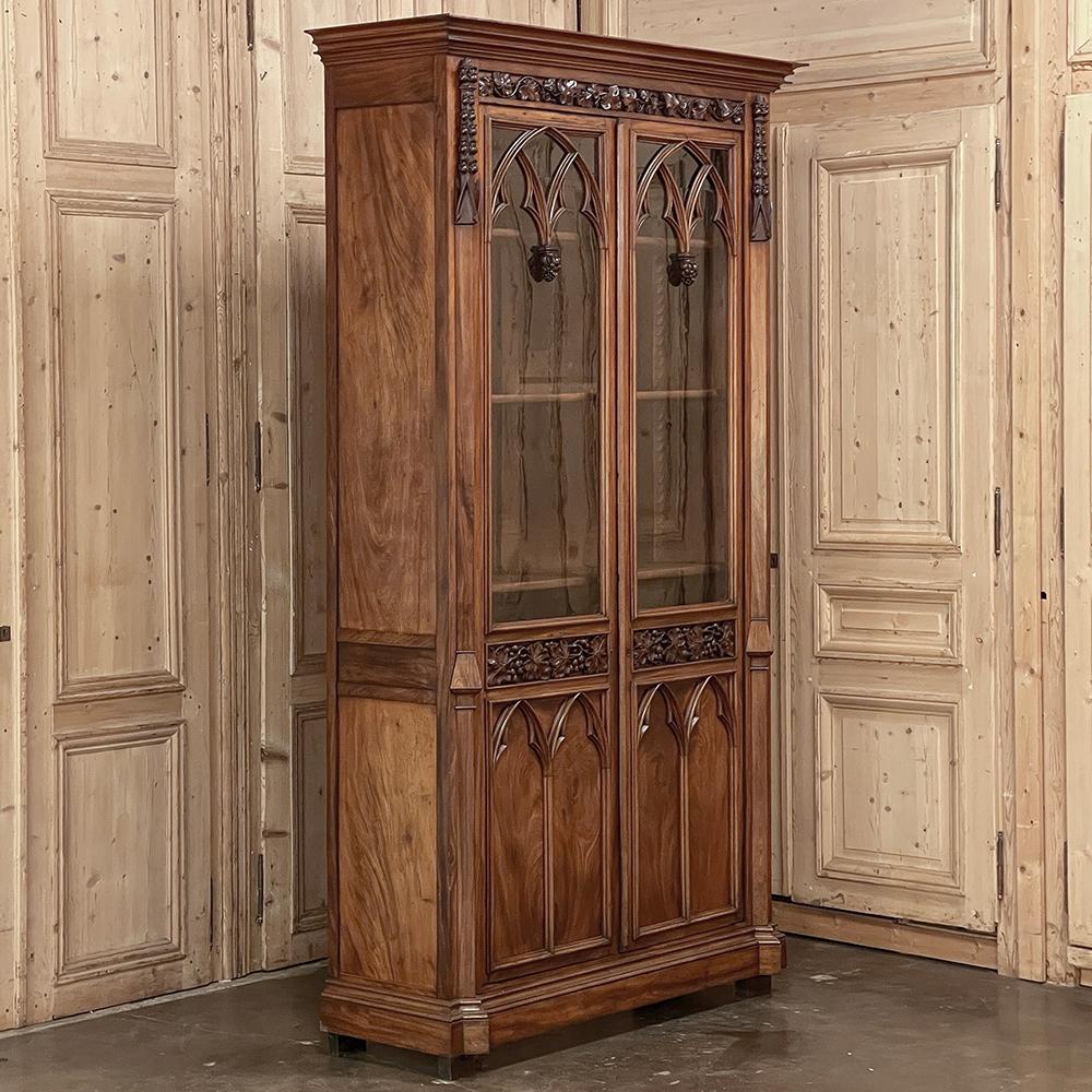 19th Century French Gothic Revival Walnut Bookcase ~ Bibliotheque For Sale 9