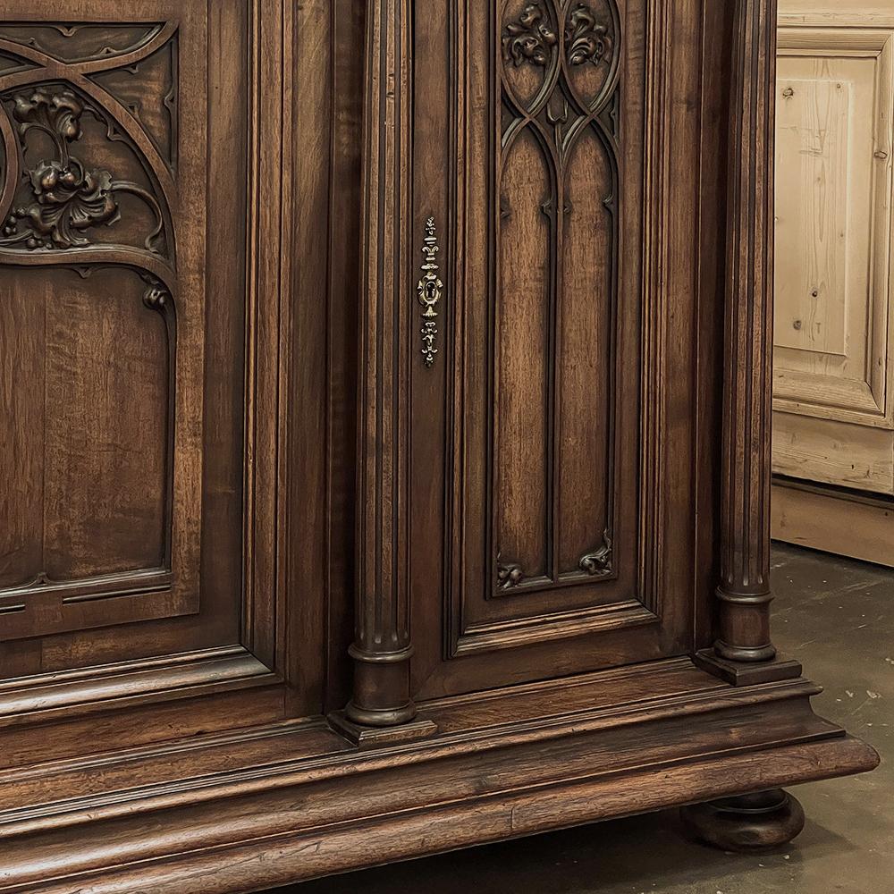 19th Century French Gothic Walnut Buffet For Sale 6