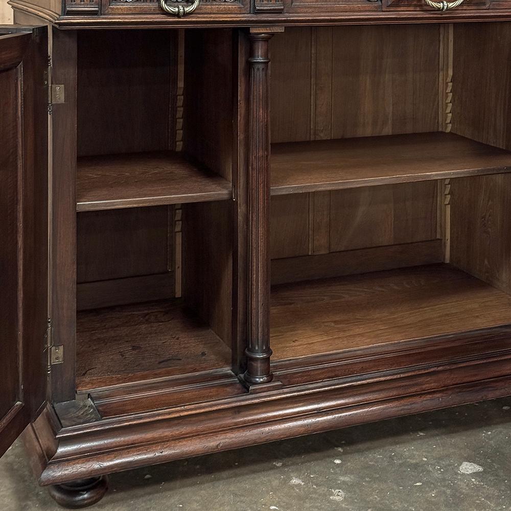Buffet gotico francese in noce del XIX secolo in vendita 6