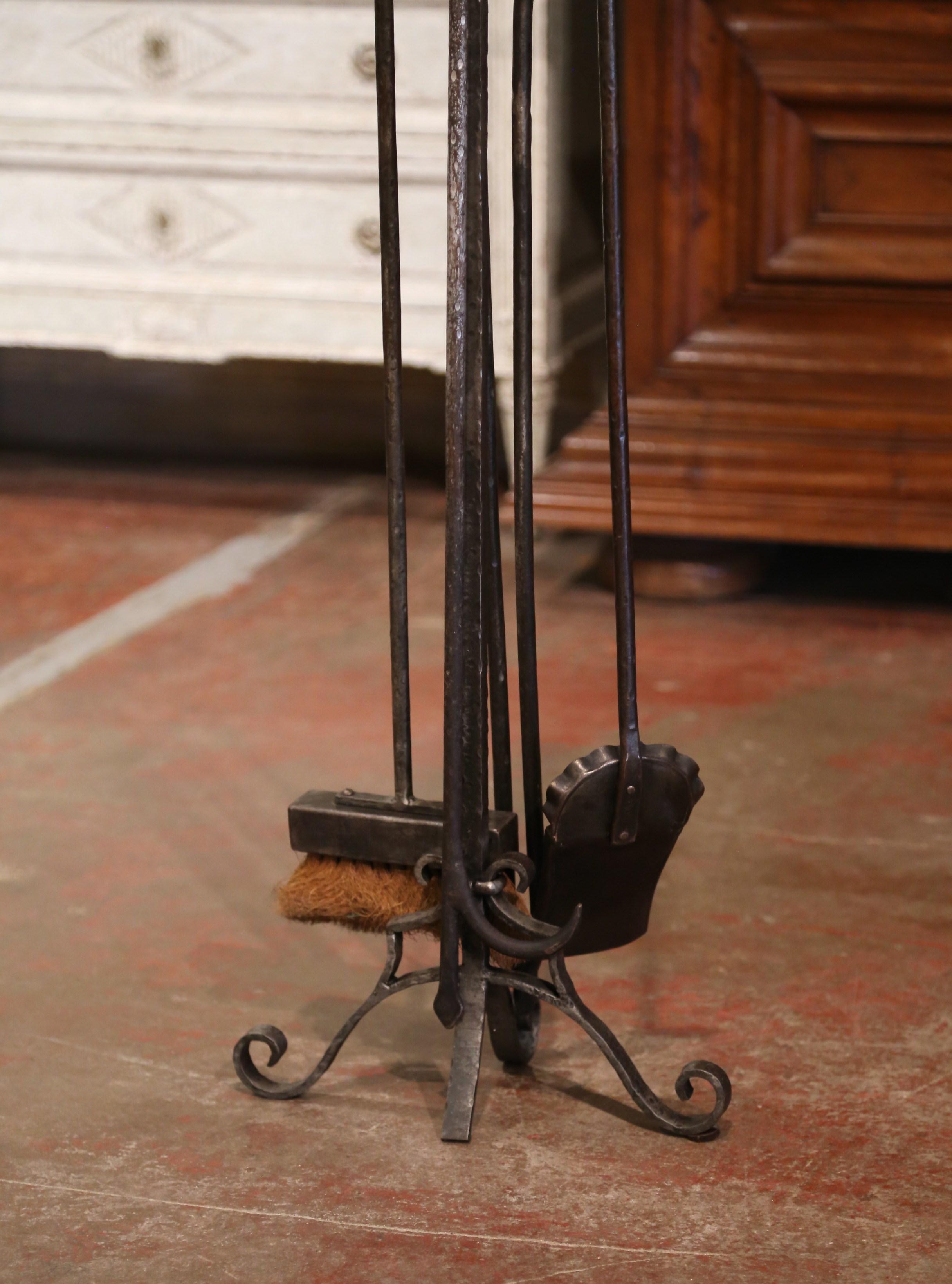 19th Century French Gothic Wrought Iron Fireplace Tool Set with Bronze Handles For Sale 7