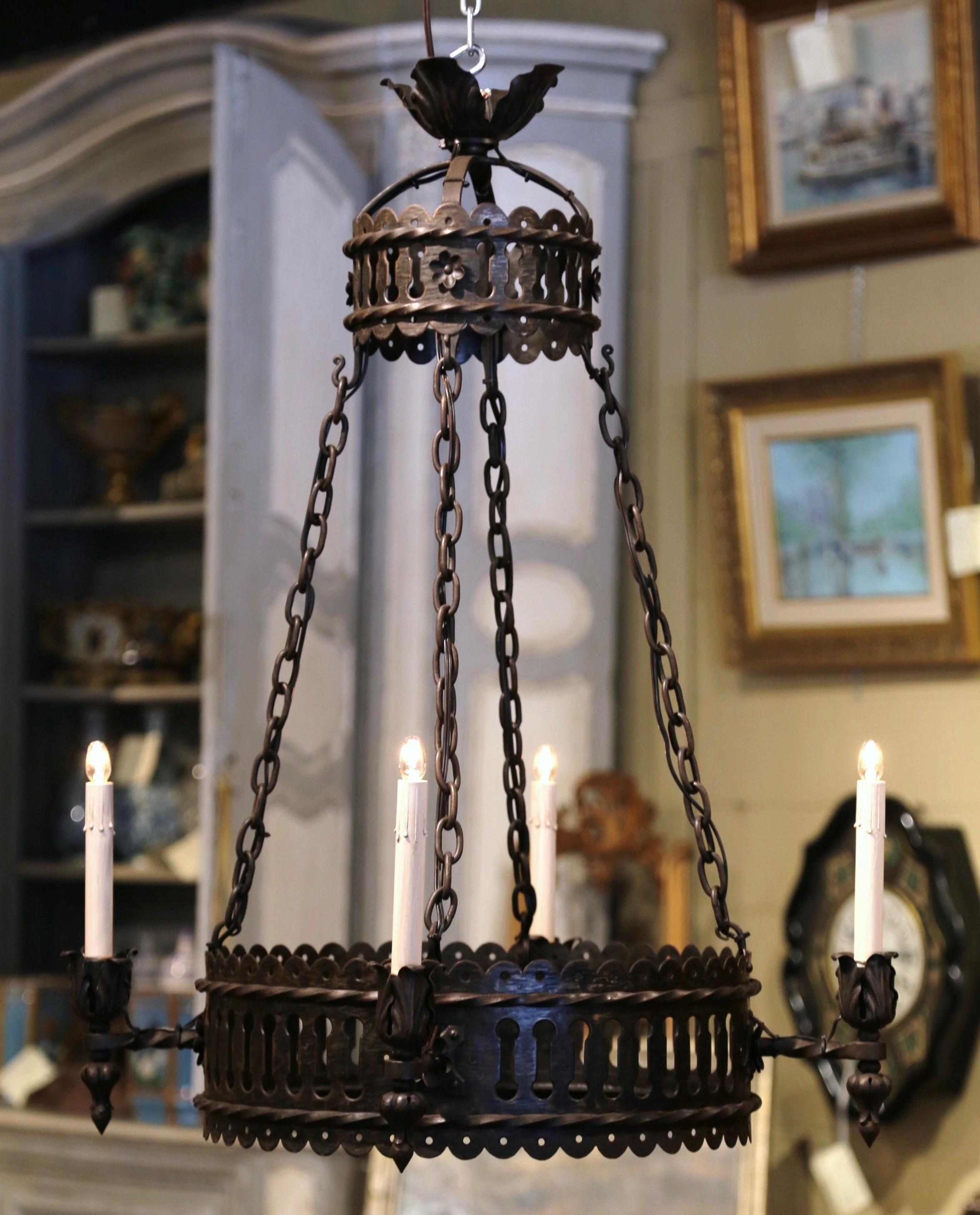 19th Century French Gothic Wrought Iron Four-Light Round Chandelier 3