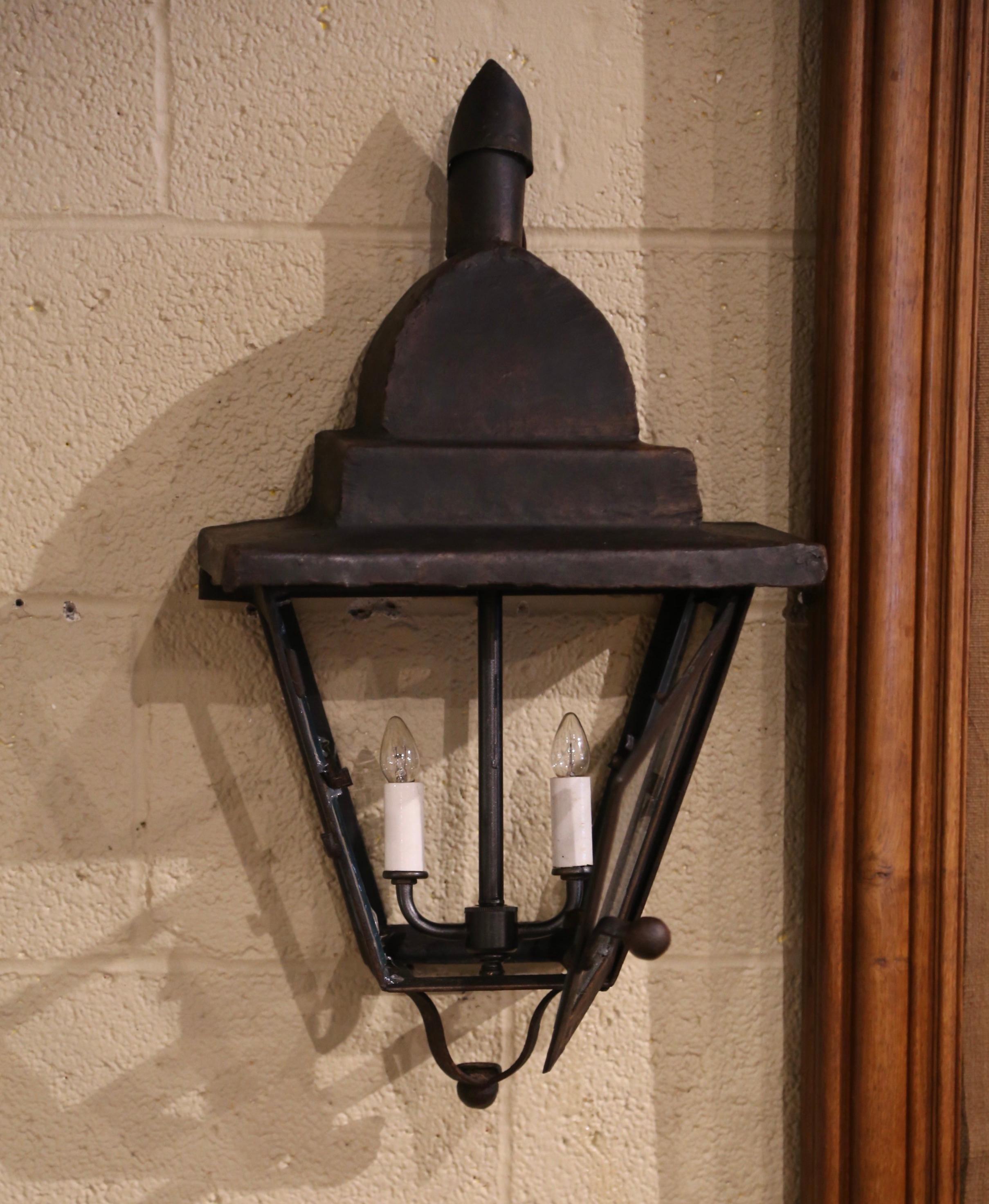  19th Century French Gothic Wrought Iron Two-Light Lanterns Sconces, Set of 4 For Sale 1