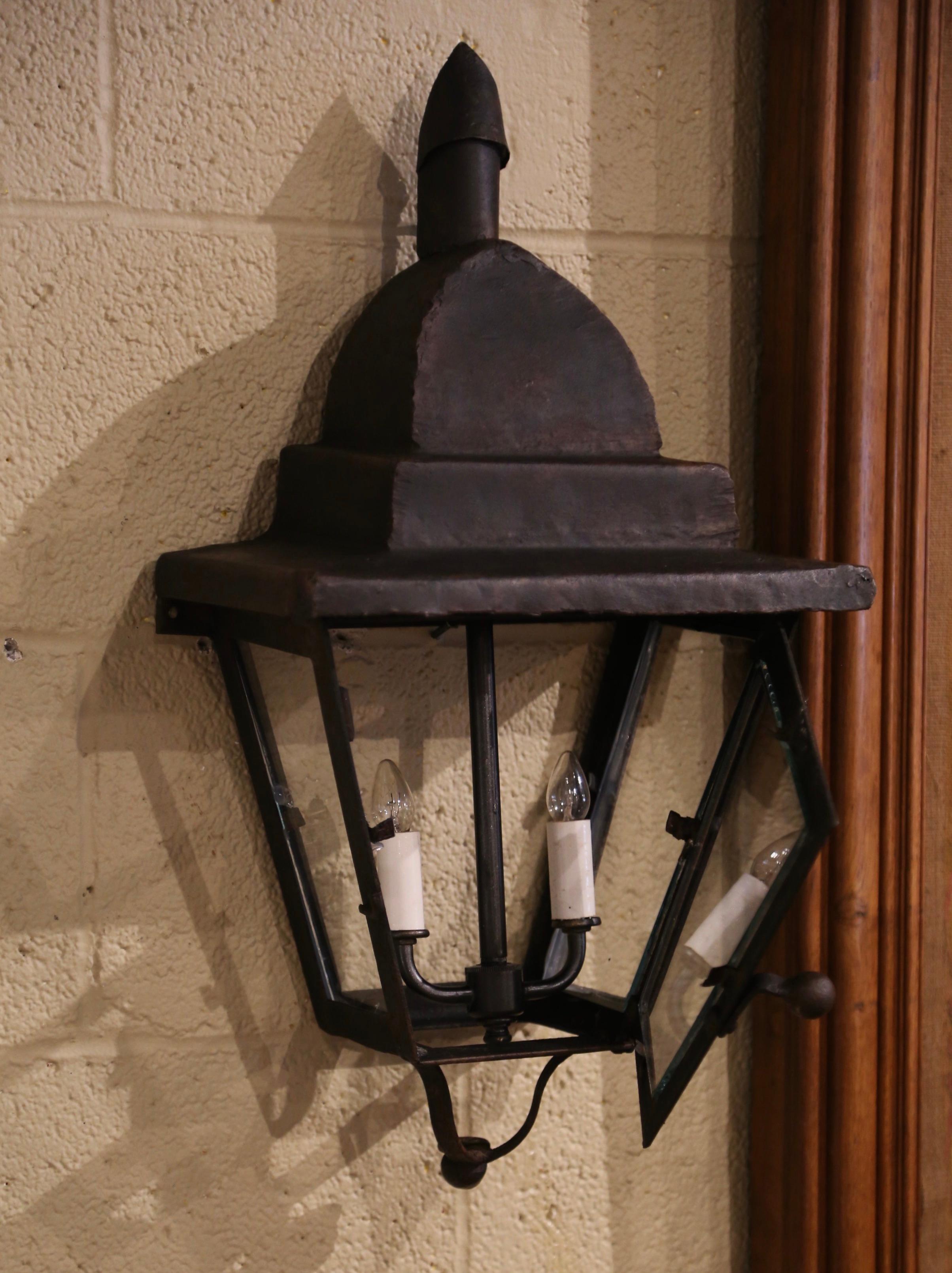  19th Century French Gothic Wrought Iron Two-Light Lanterns Sconces, Set of 4 For Sale 2