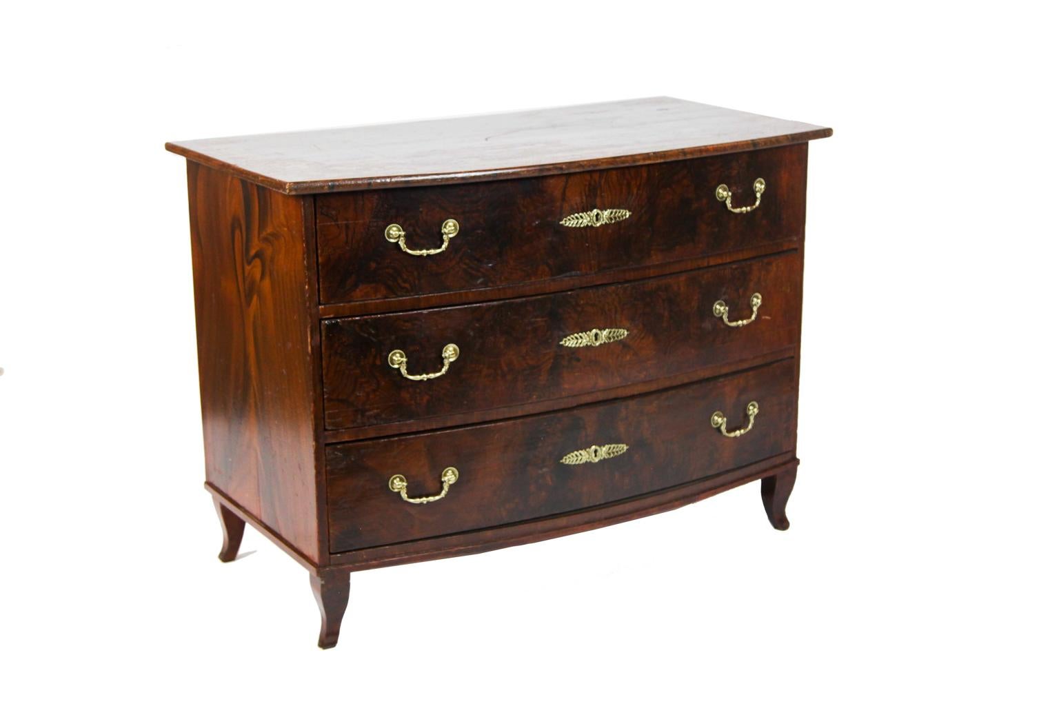 19th Century French Grain Painted Bow Front Chest For Sale 2