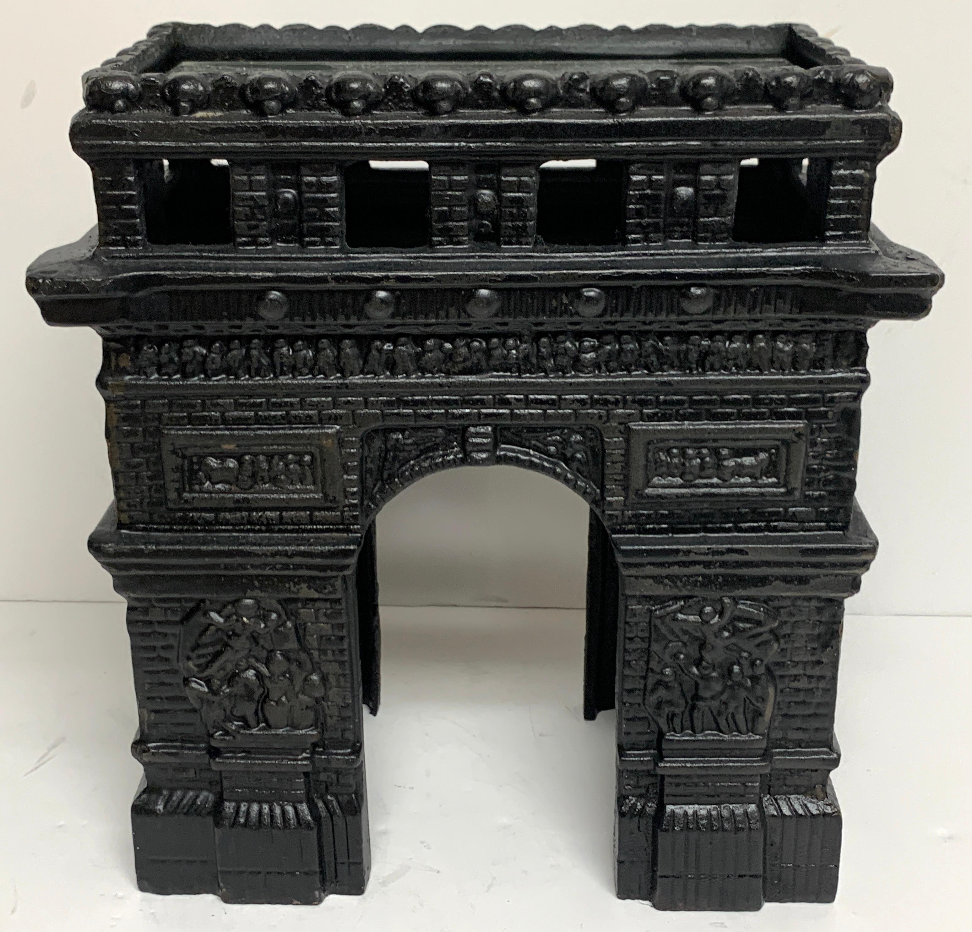 Modèle de l'Arc de Triomphe du Grand Tour français du 19ème siècle en vente 3