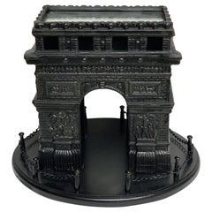 Maqueta de hierro del Arco del Triunfo del Grand Tour francés del siglo XIX