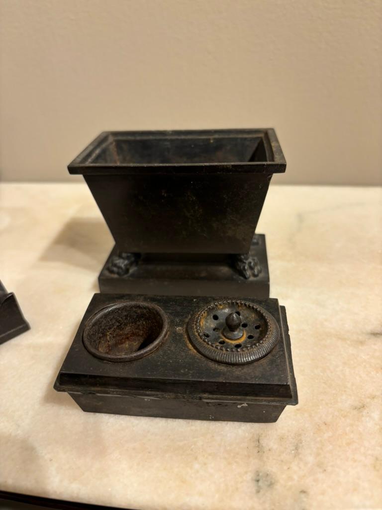 19th Century French Grand Tour Patinated Iron Napoleon’s Tomb Inkwell For Sale 9