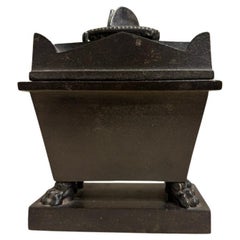 Tintero de hierro patinado Grand Tour francés del siglo XIX Tumba de Napoleón