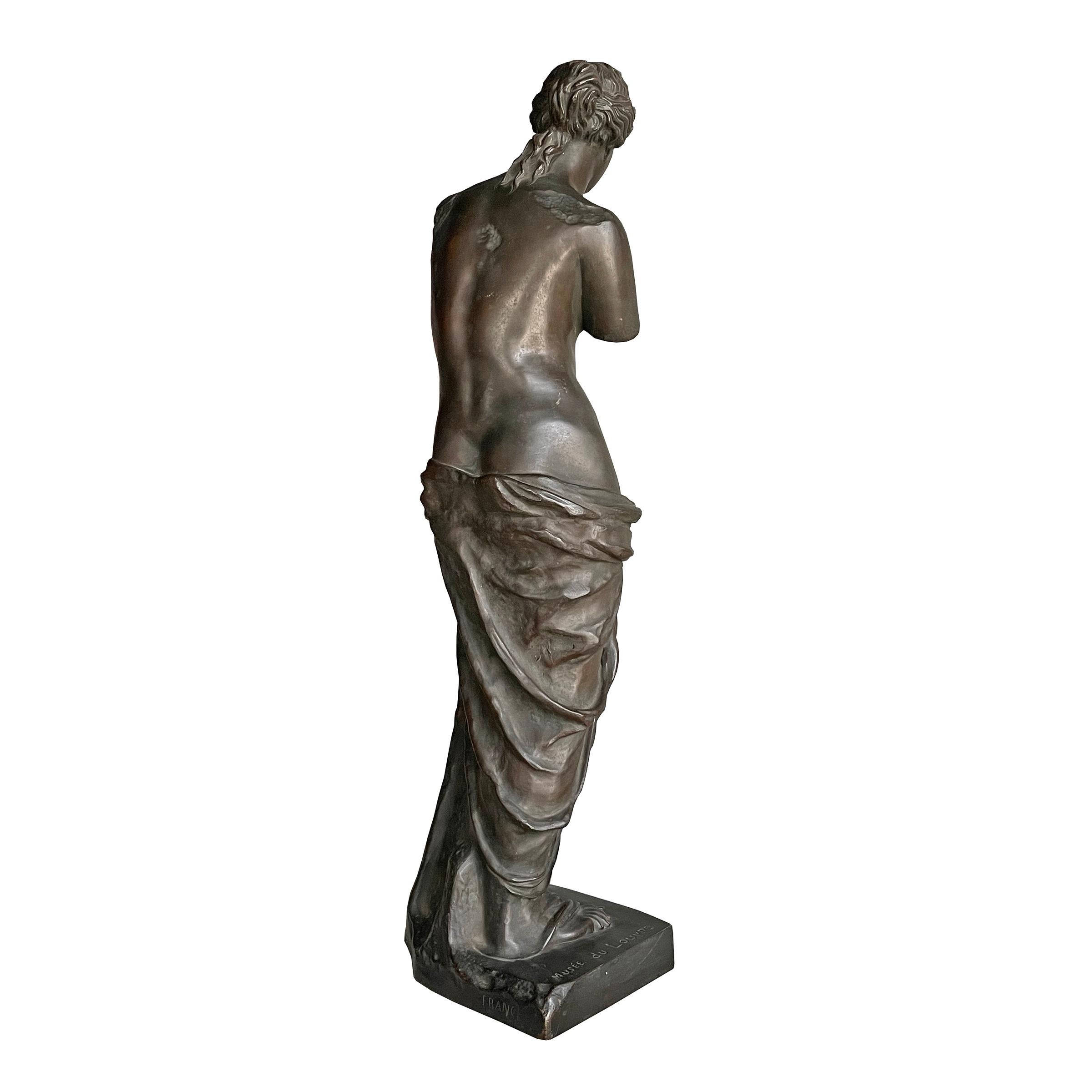 Cast 19th Century French Grand Tour Venus de Milo Bronze For Sale