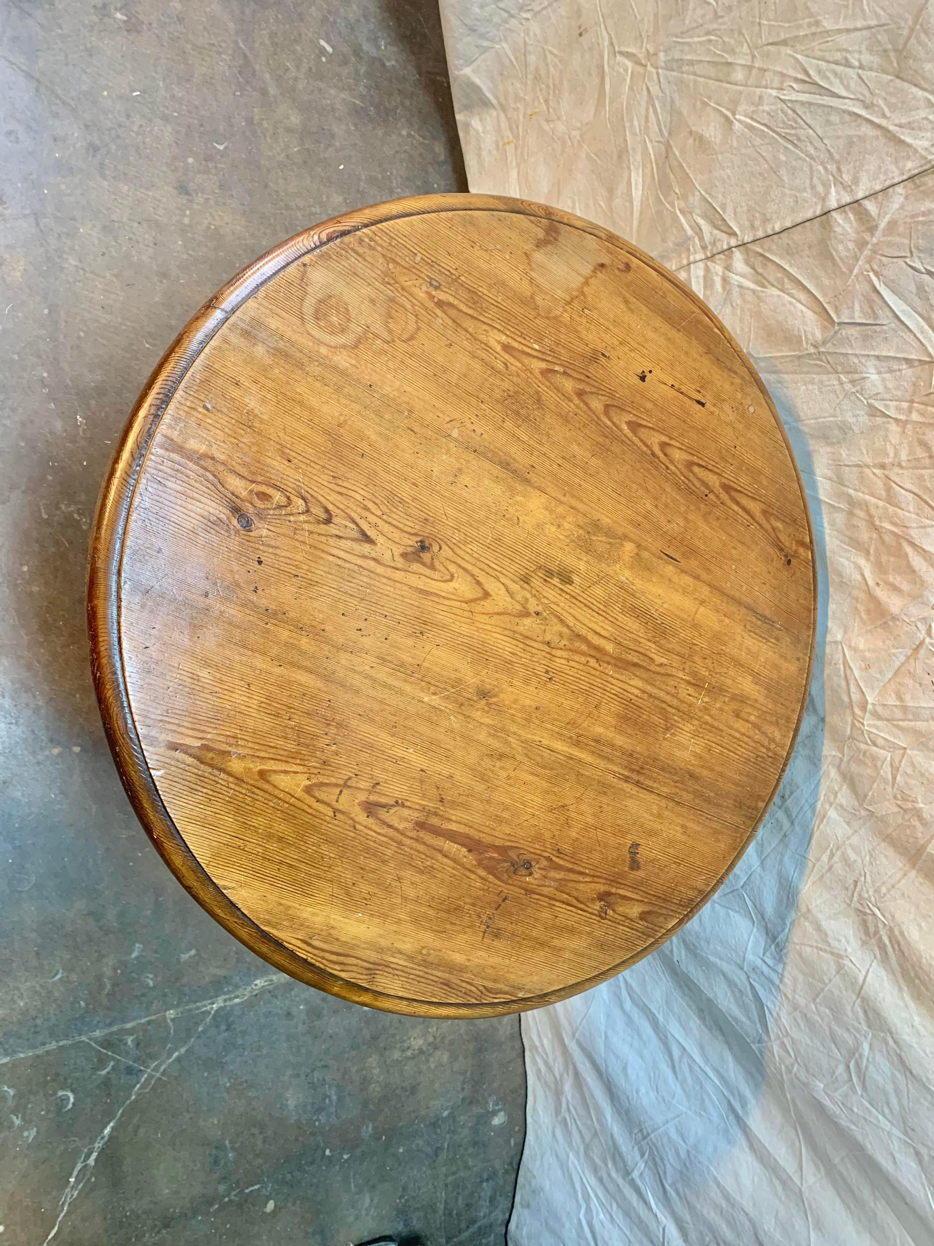 19th Century French Grape Press Pedestal Side Table In Good Condition In Burton, TX
