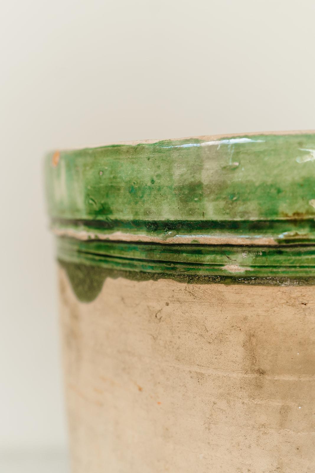 19th century French green glazed confit pot ...  In Good Condition For Sale In Brecht, BE