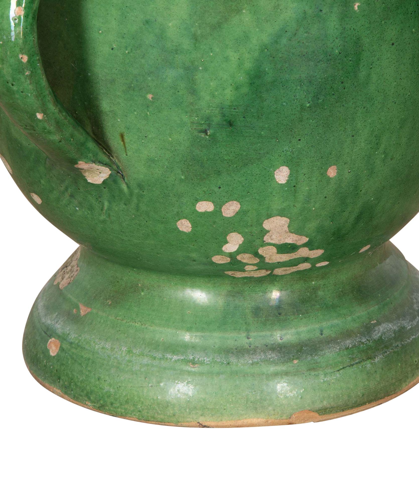XIXe siècle Pot français du 19ème siècle à glaçure verte en vente