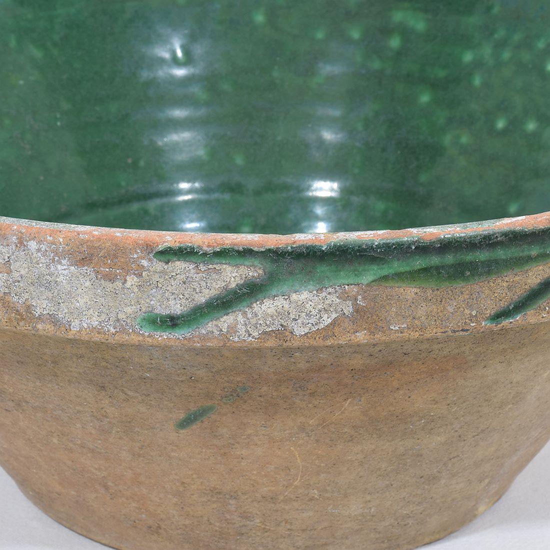 Französische grün glasierte Terrakotta-Gemüseschale oder Tian aus dem 19. Jahrhundert im Angebot 4