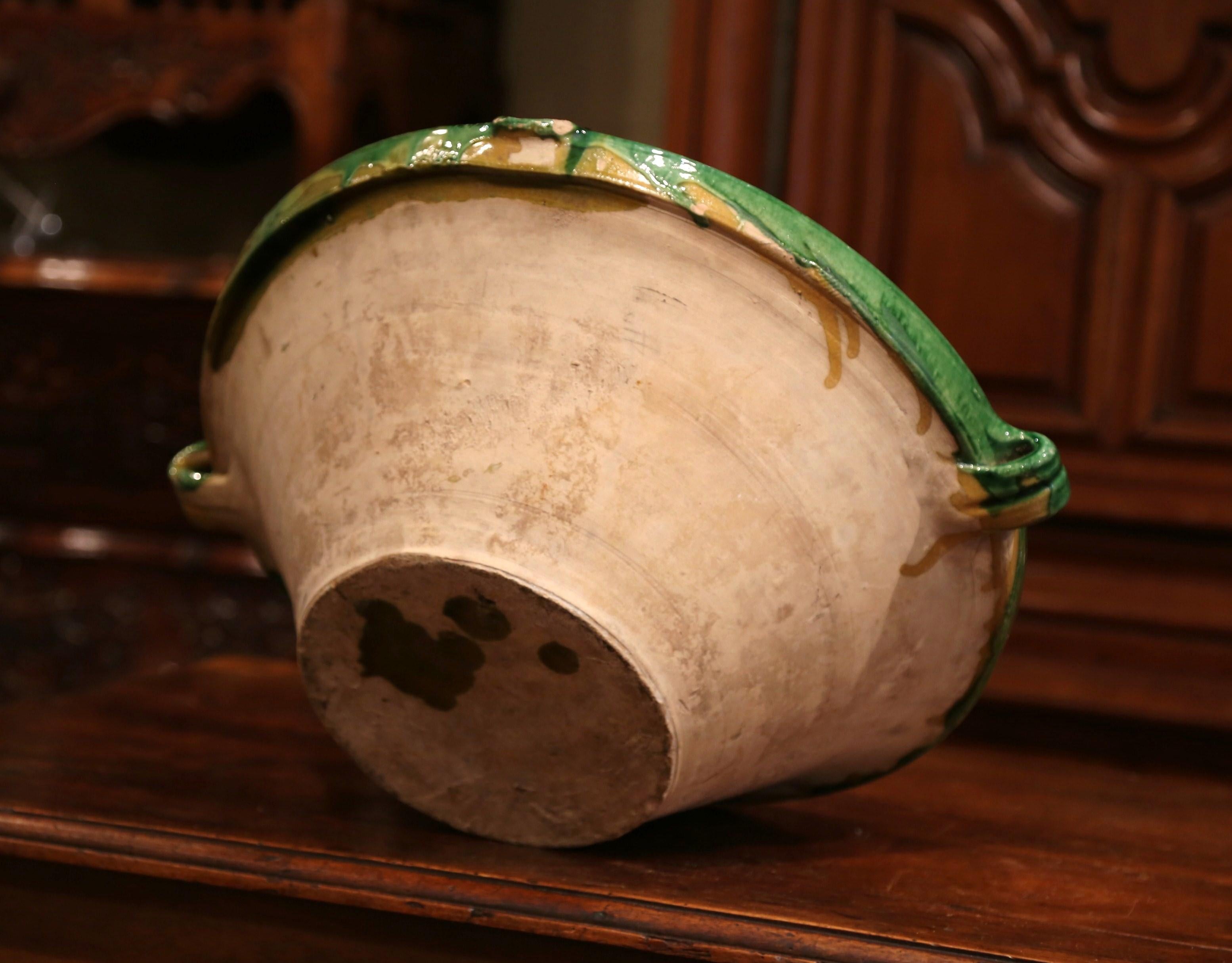 19th Century French Green Glazed Terracotta Decorative Bowl from Provence 4