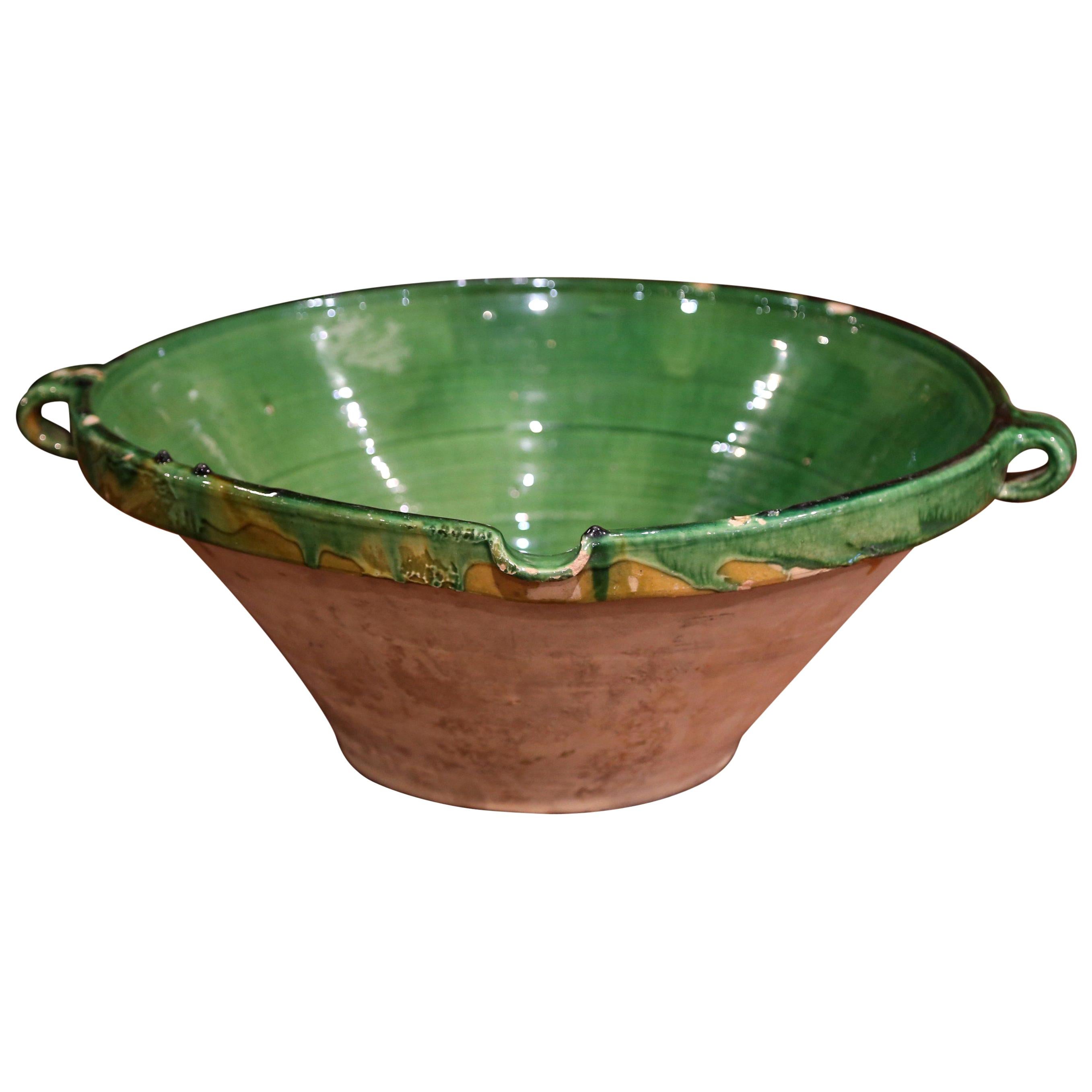 19th Century French Green Glazed Terracotta Decorative Bowl from Provence