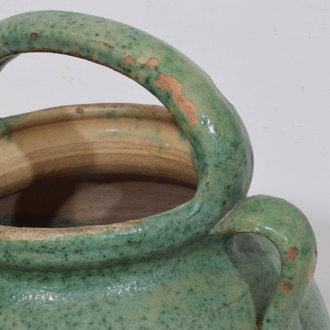 Siglo XIX, jarra o aguamanil francés de terracota vidriada verde en venta 3