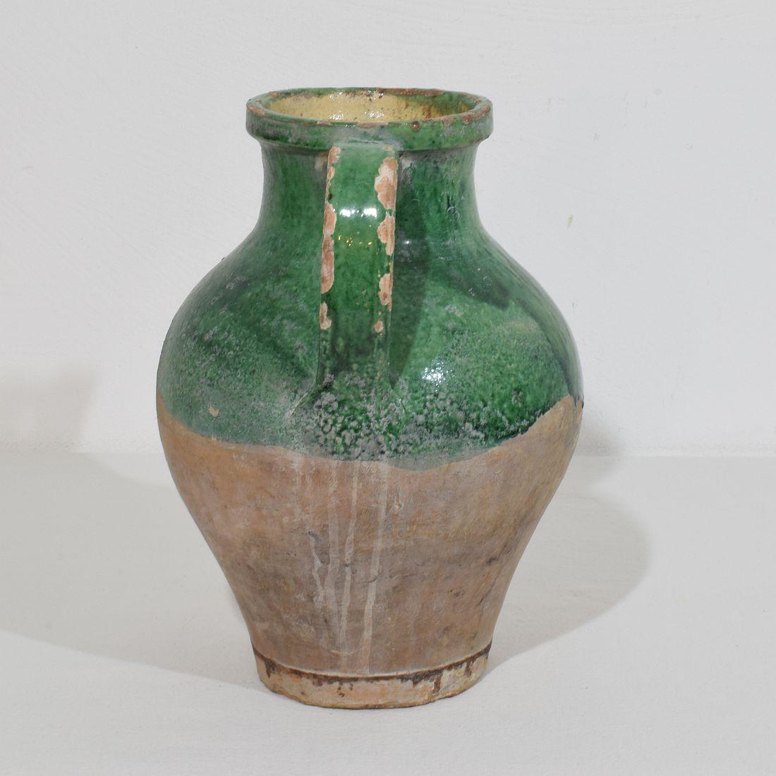 19th Century, French Green Glazed Terracotta Jug or Water Cruche In Good Condition For Sale In Buisson, FR