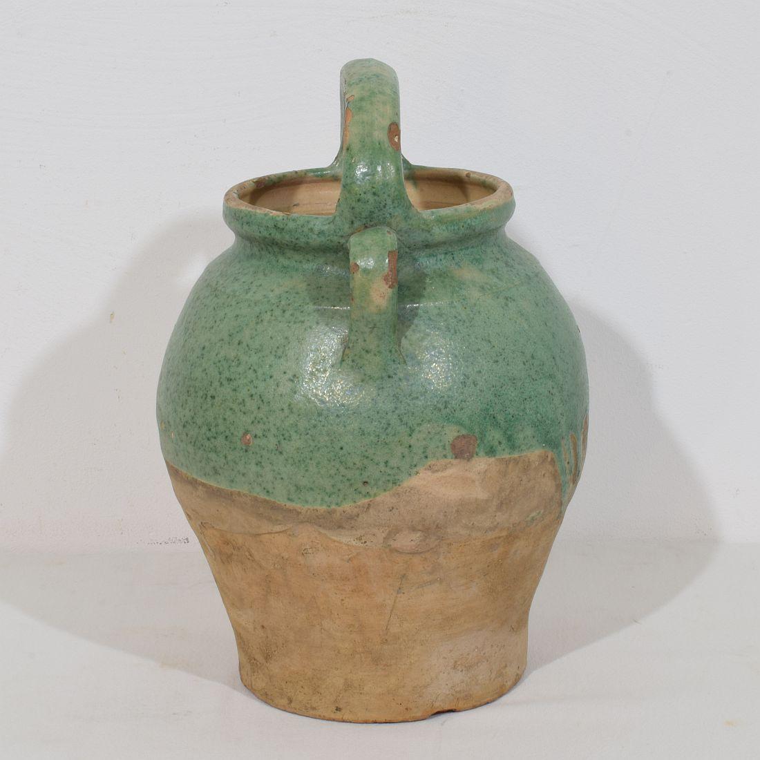 Siglo XIX, jarra o aguamanil francés de terracota vidriada verde Francés en venta