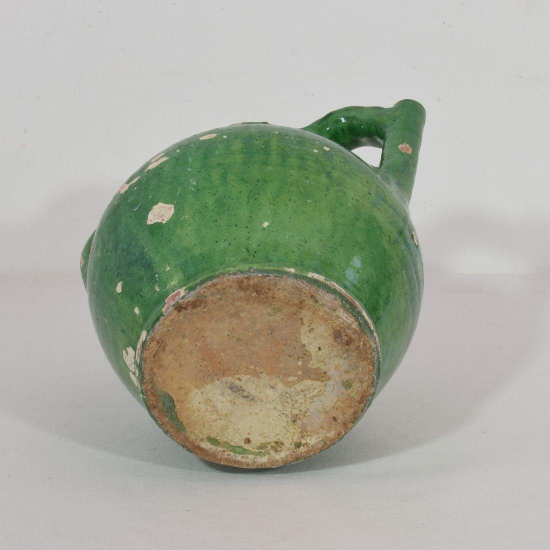 Brocca in terracotta verde francese del XIX secolo o brocca per l'acqua in vendita 2