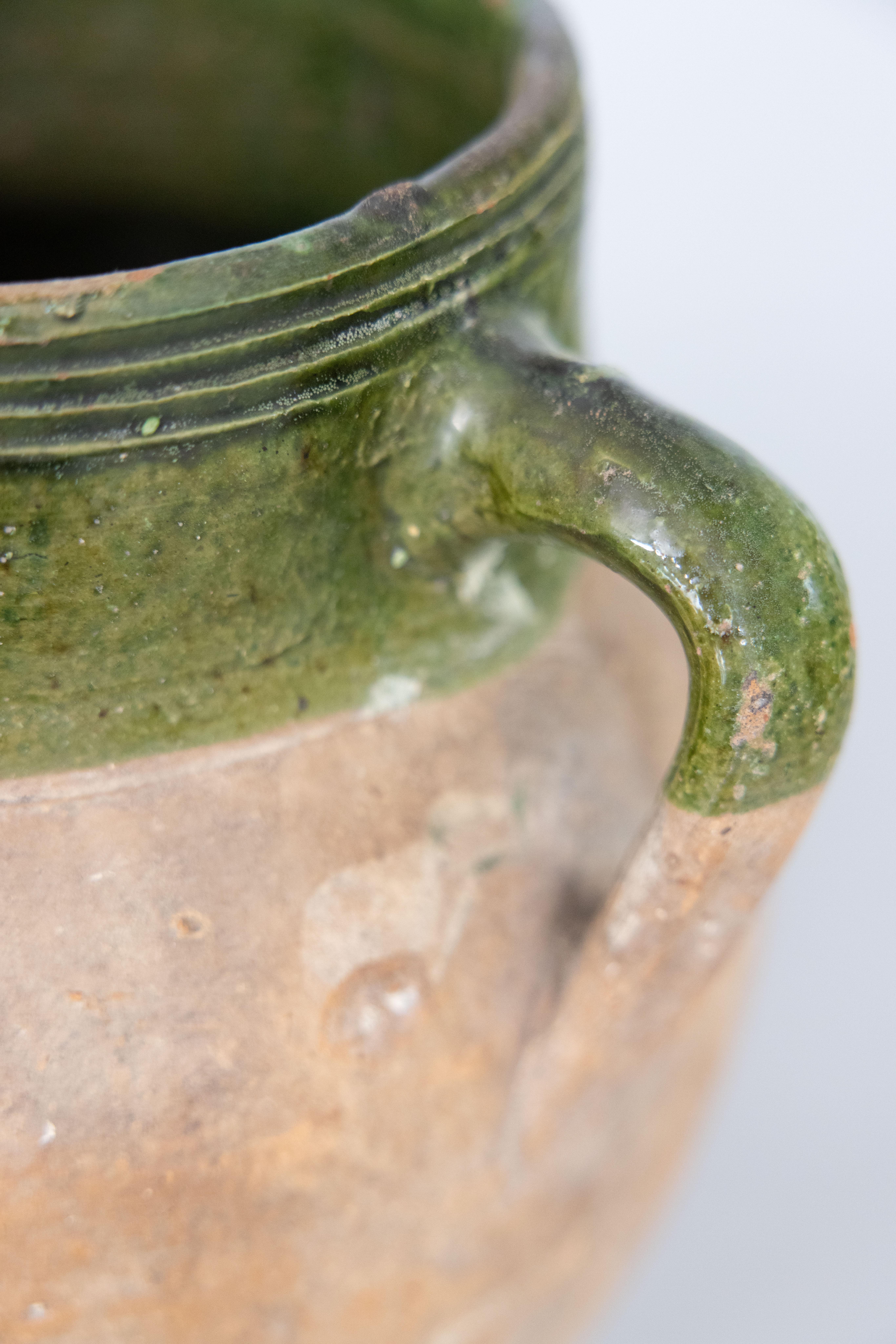 Vase jarre à olives en terre cuite vernissée verte du 19e siècle 1