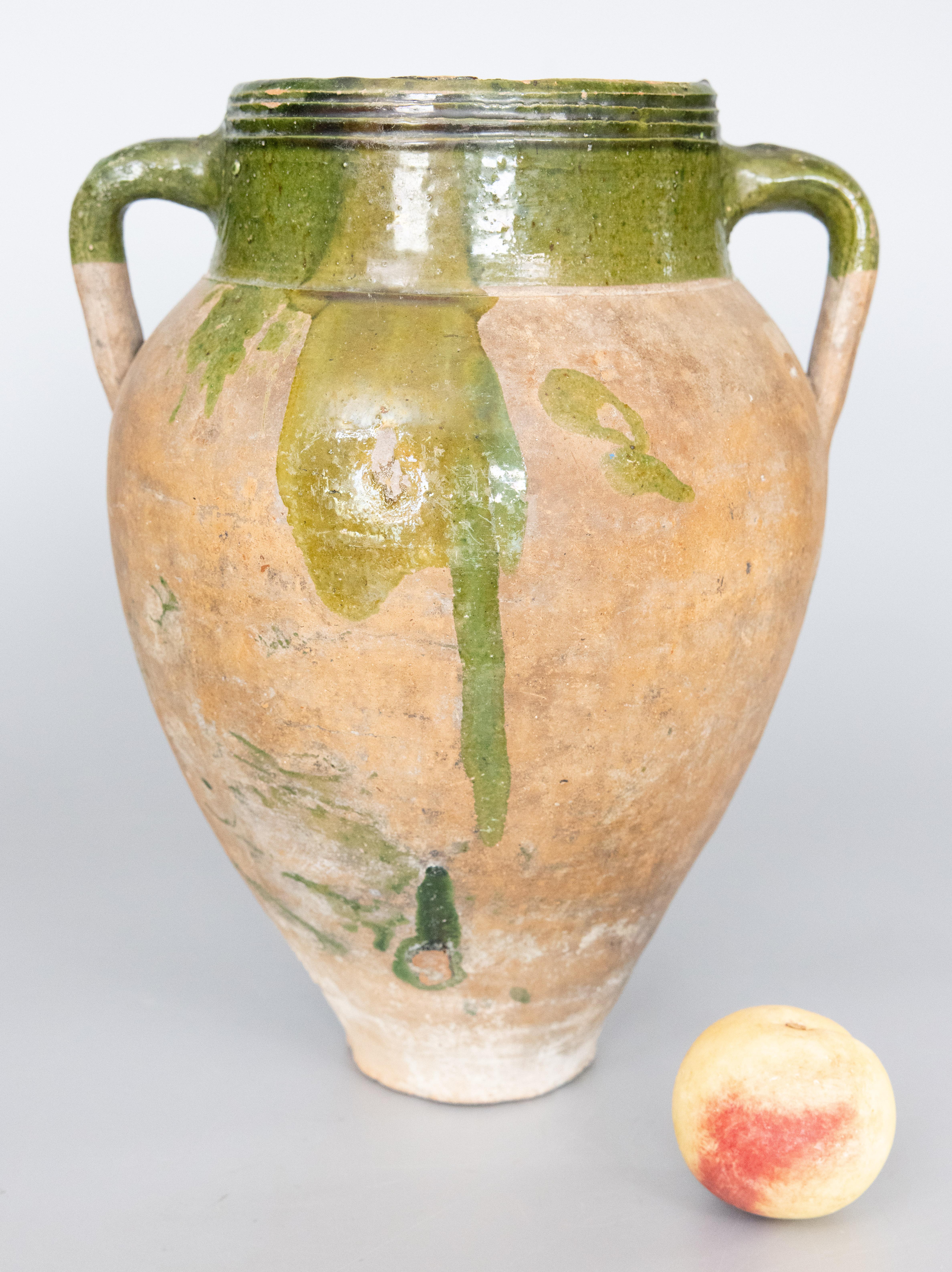 Vase jarre à olives en terre cuite vernissée verte du 19e siècle en vente 2