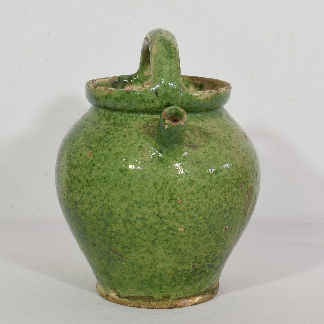 19th Century, French Green/ Yellow Glazed Earthenware Jug or Water Cruche In Good Condition For Sale In Buisson, FR