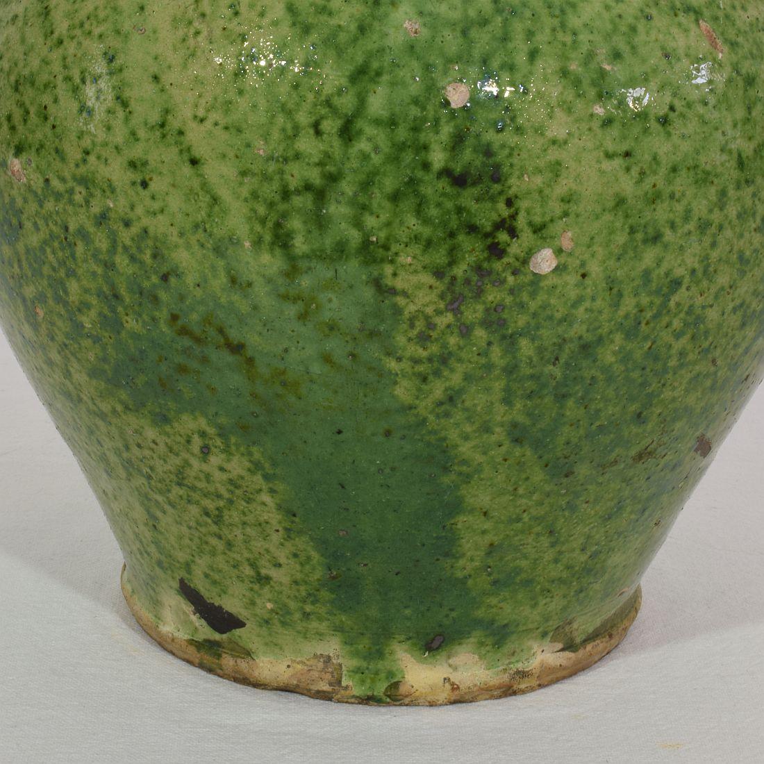 Poterie Pichet ou cruche à eau en faïence émaillée verte/jaune du 19ème siècle en vente