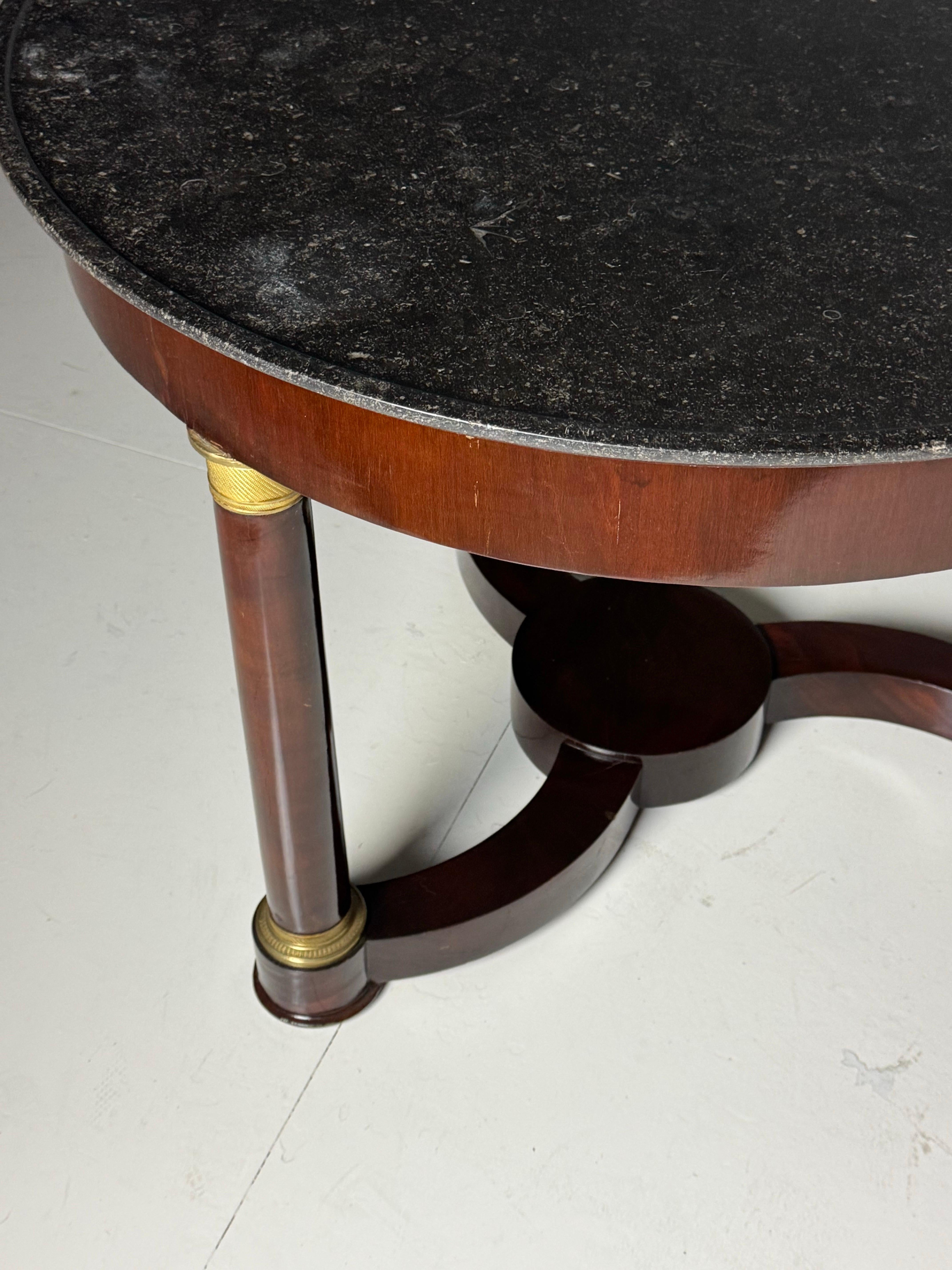 Mesa Gueridón francesa del siglo XIX en Bueno estado para la venta en MILL, NL