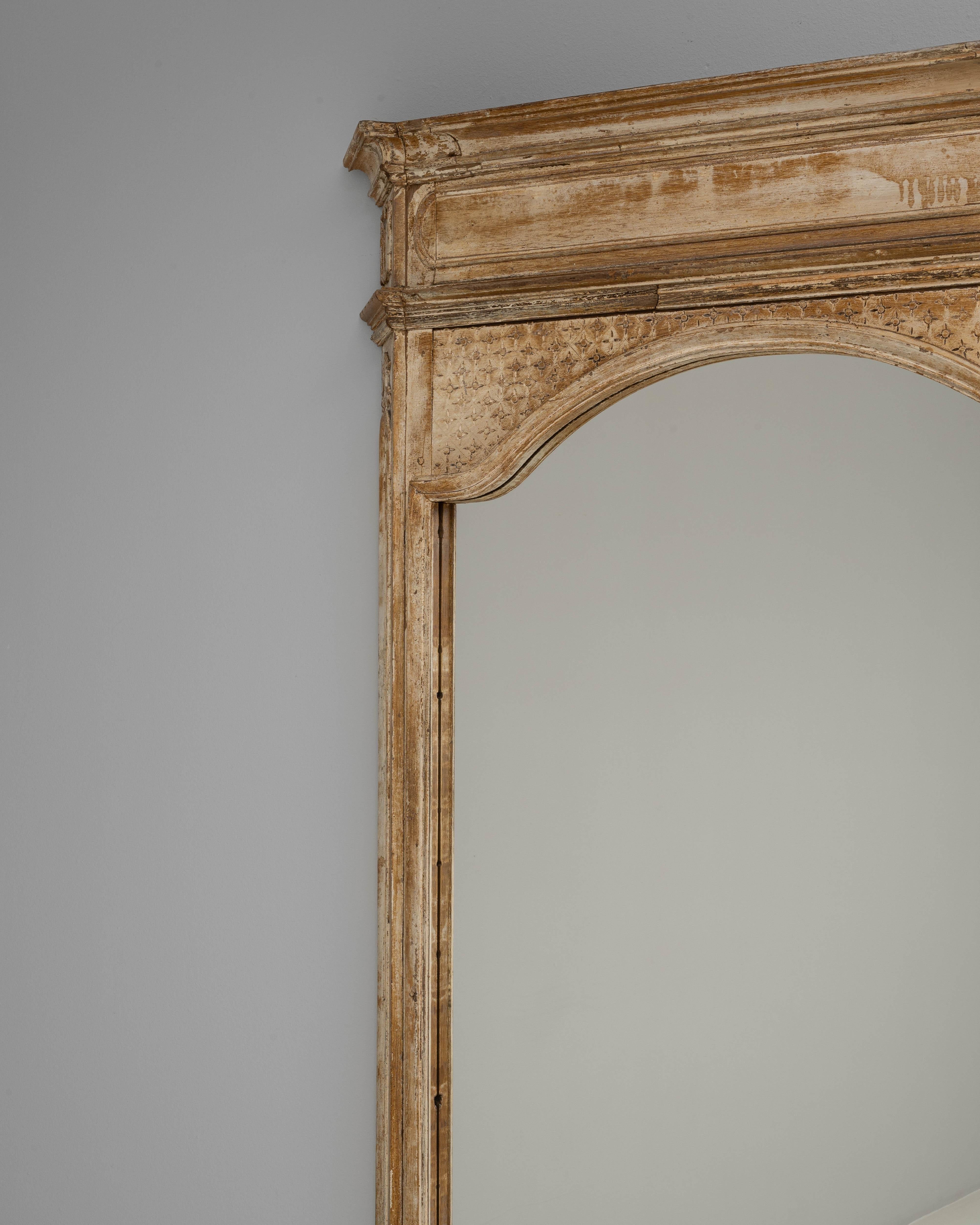 Specchio da terra gustaviano francese del XIX secolo con angoli inclinati in vendita 2