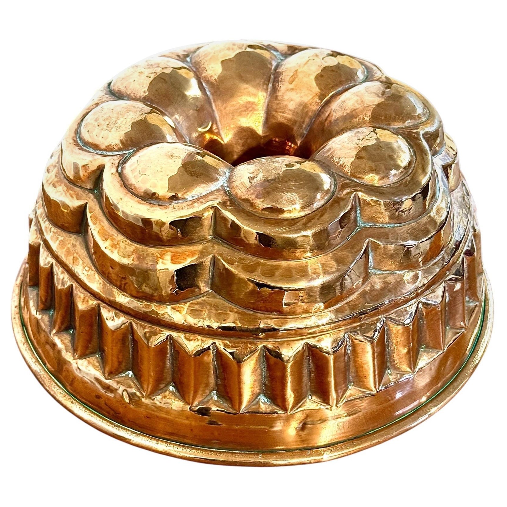 How is copper molded?