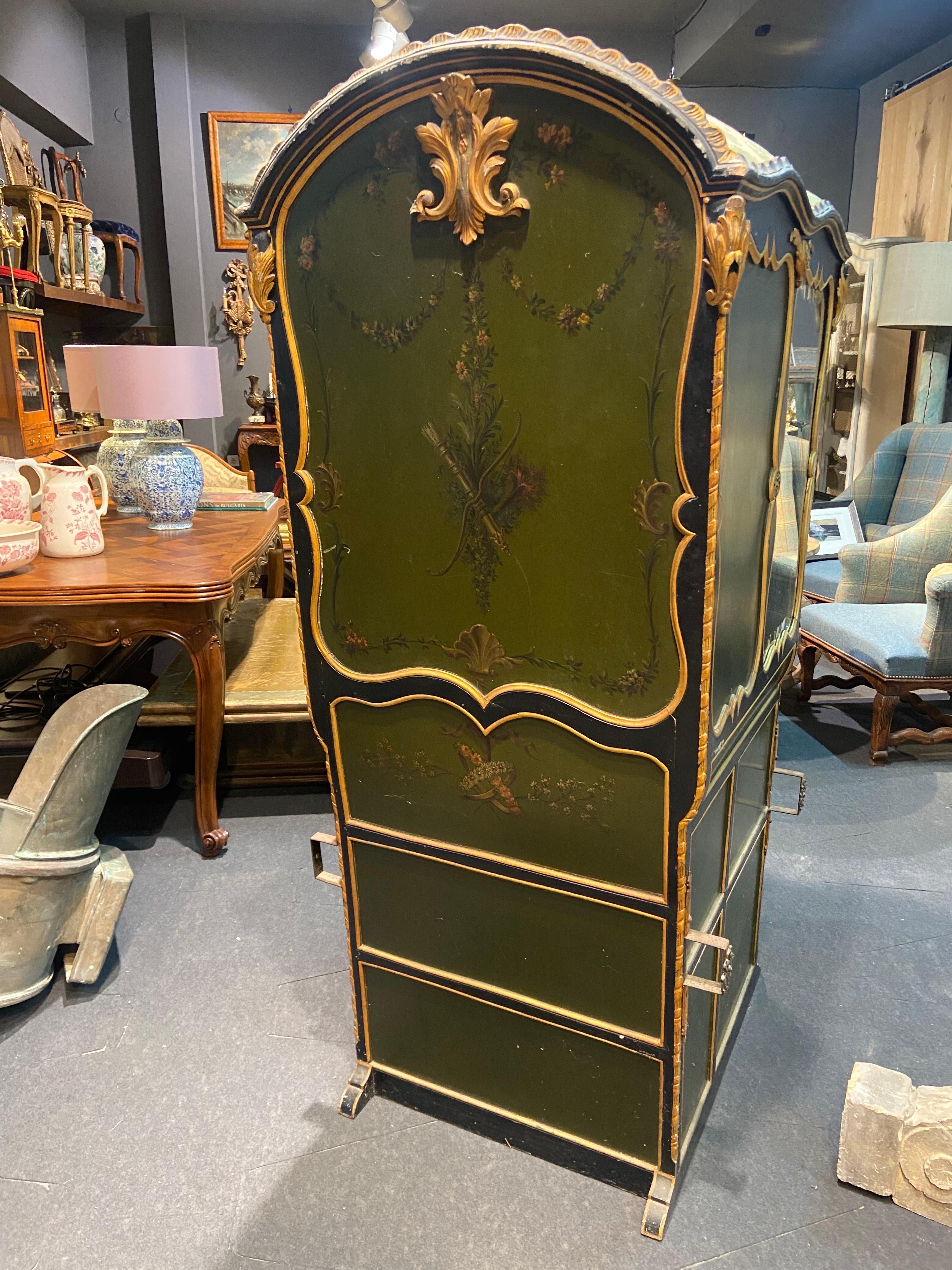 19th Century French Hand Carved and Hand Painted Sedan Chair in Louis XV Style For Sale 6