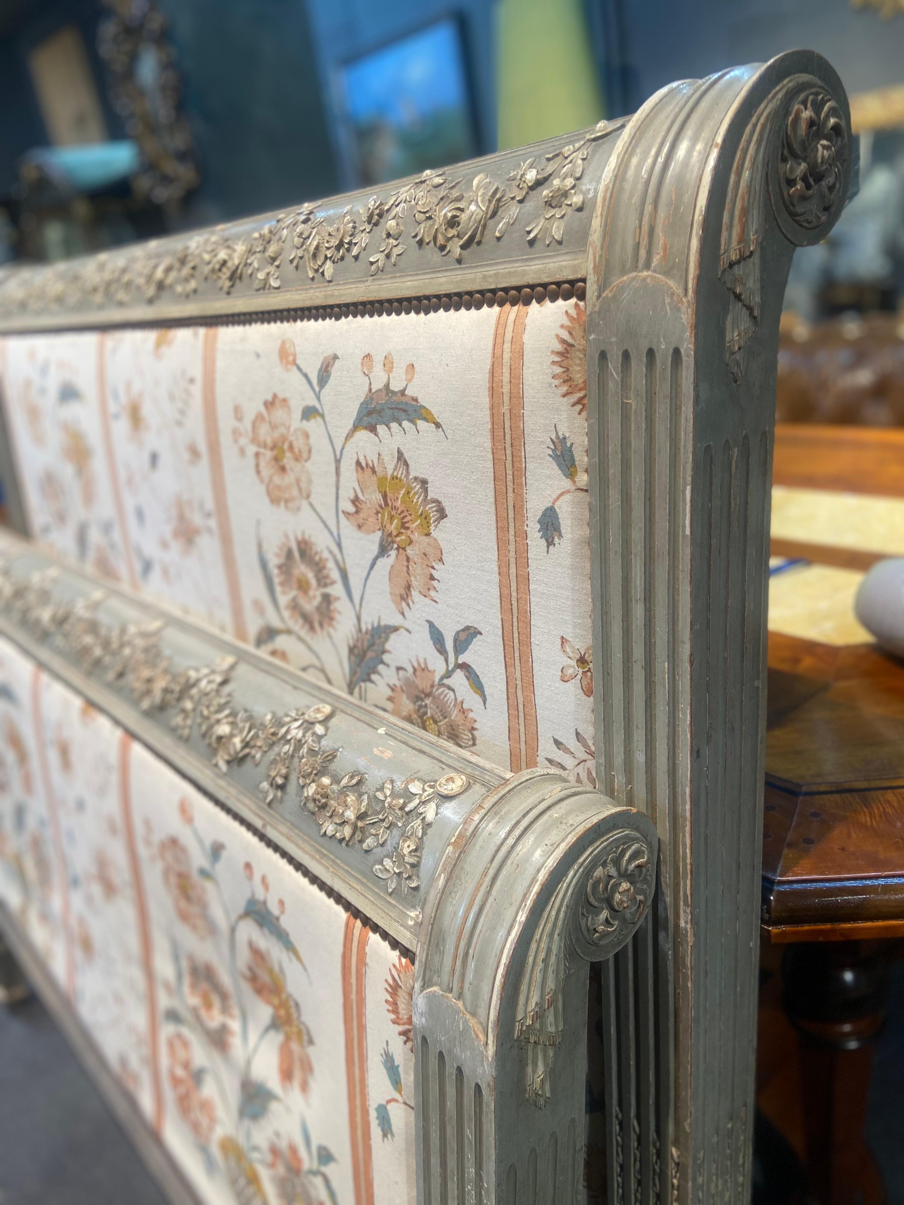 19th Century French Hand Carved and Painted Wooden Bed Frame Louis XV Period For Sale 6