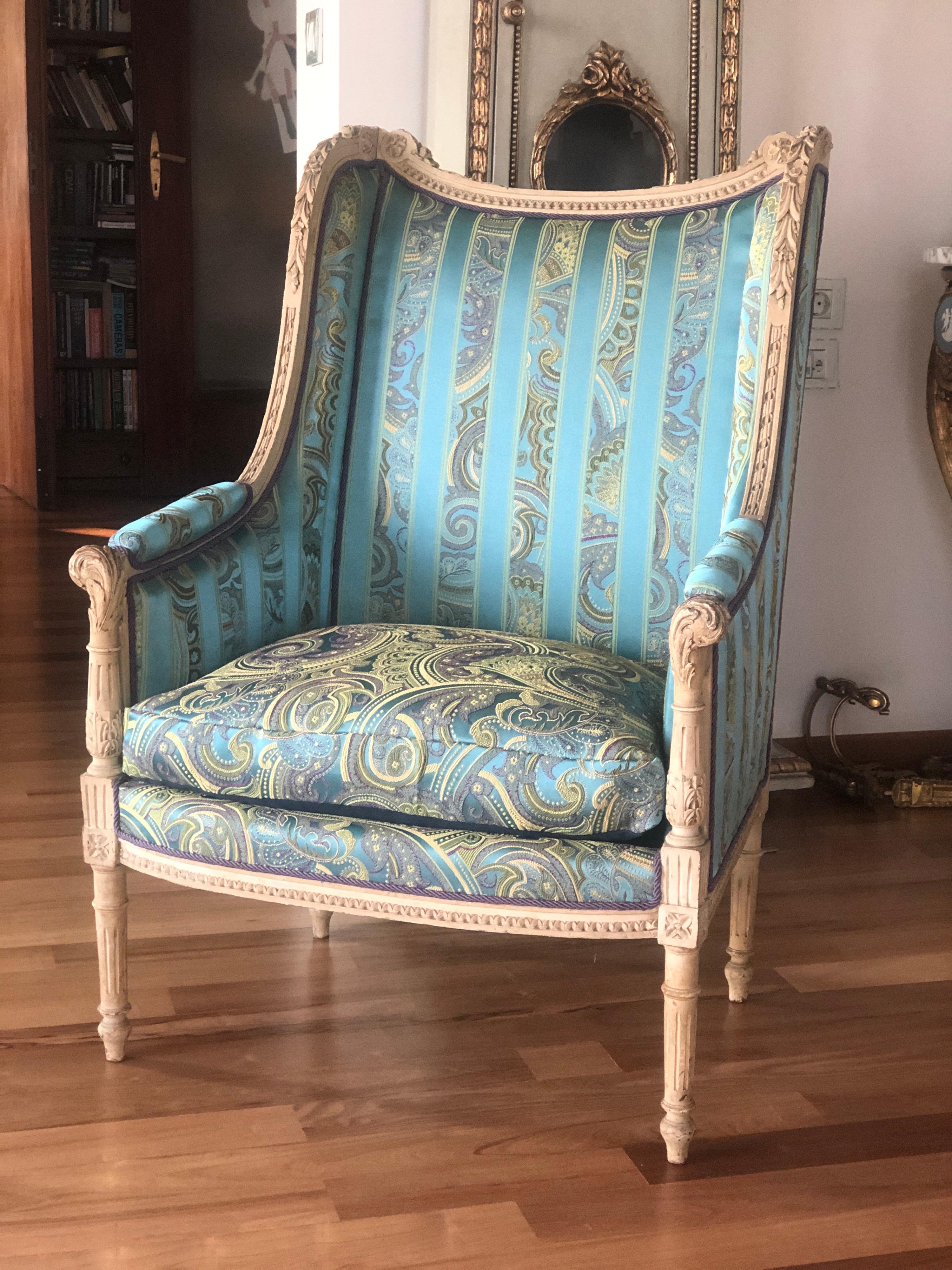 19th Century French Hand Carved Bergere Chairs - Armchairs in Louis XVI Style For Sale 7