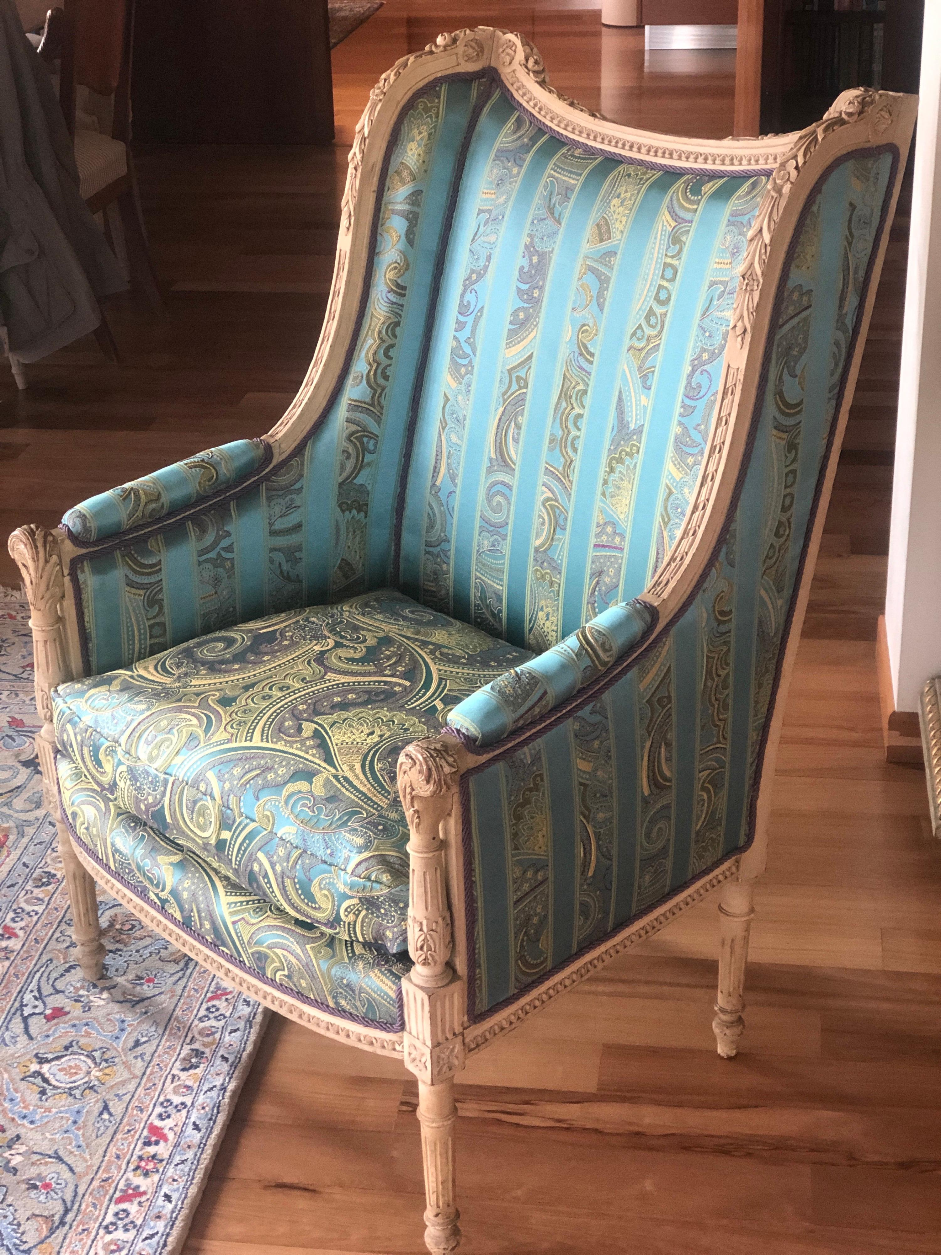 19th Century French Hand Carved Bergere Chairs - Armchairs in Louis XVI Style For Sale 2