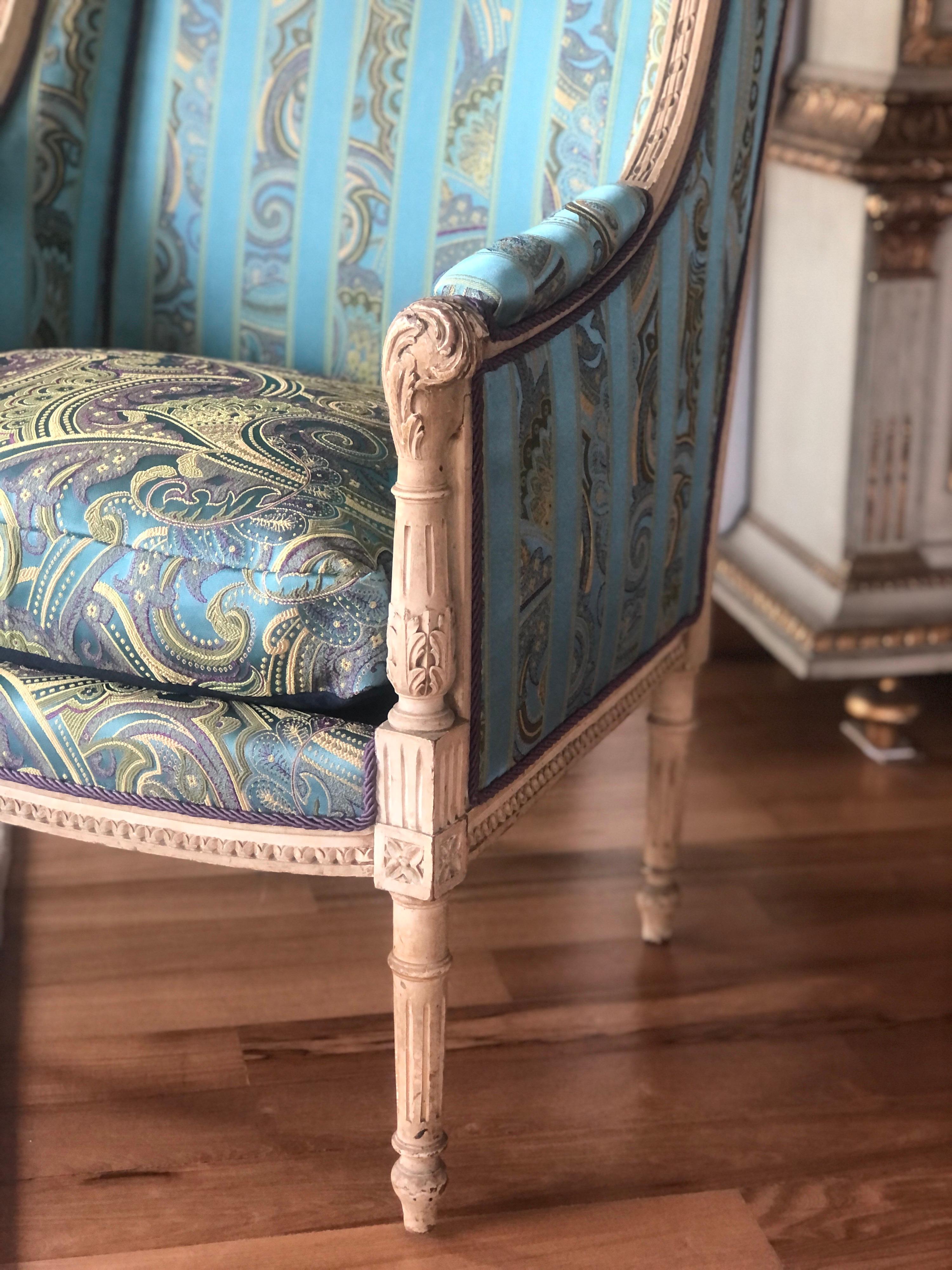 19th Century French Hand Carved Bergere Chairs - Armchairs in Louis XVI Style For Sale 3