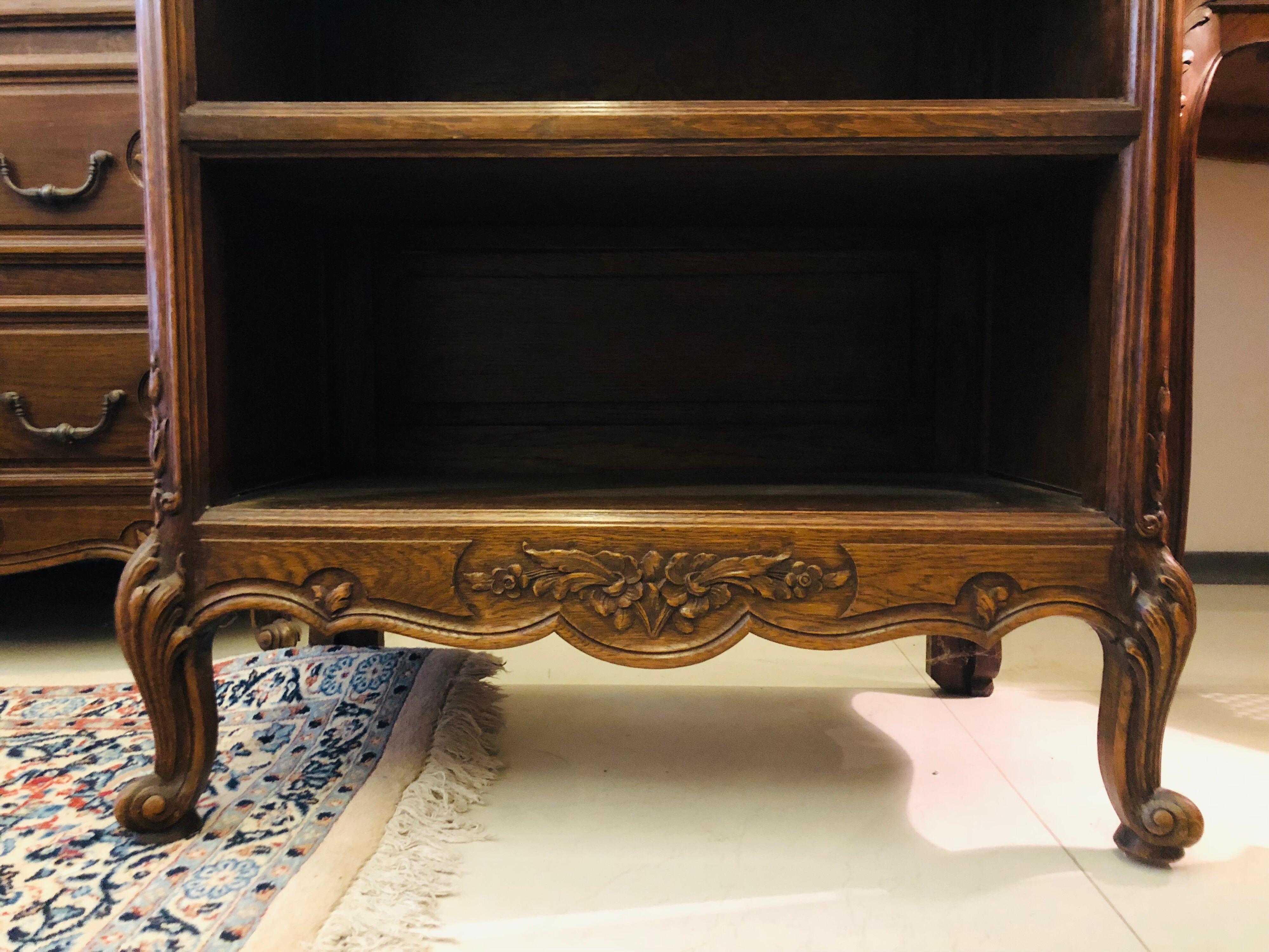 19th Century French Hand Carved Four Shelves Open Bookcase in Louis XV Style For Sale 1