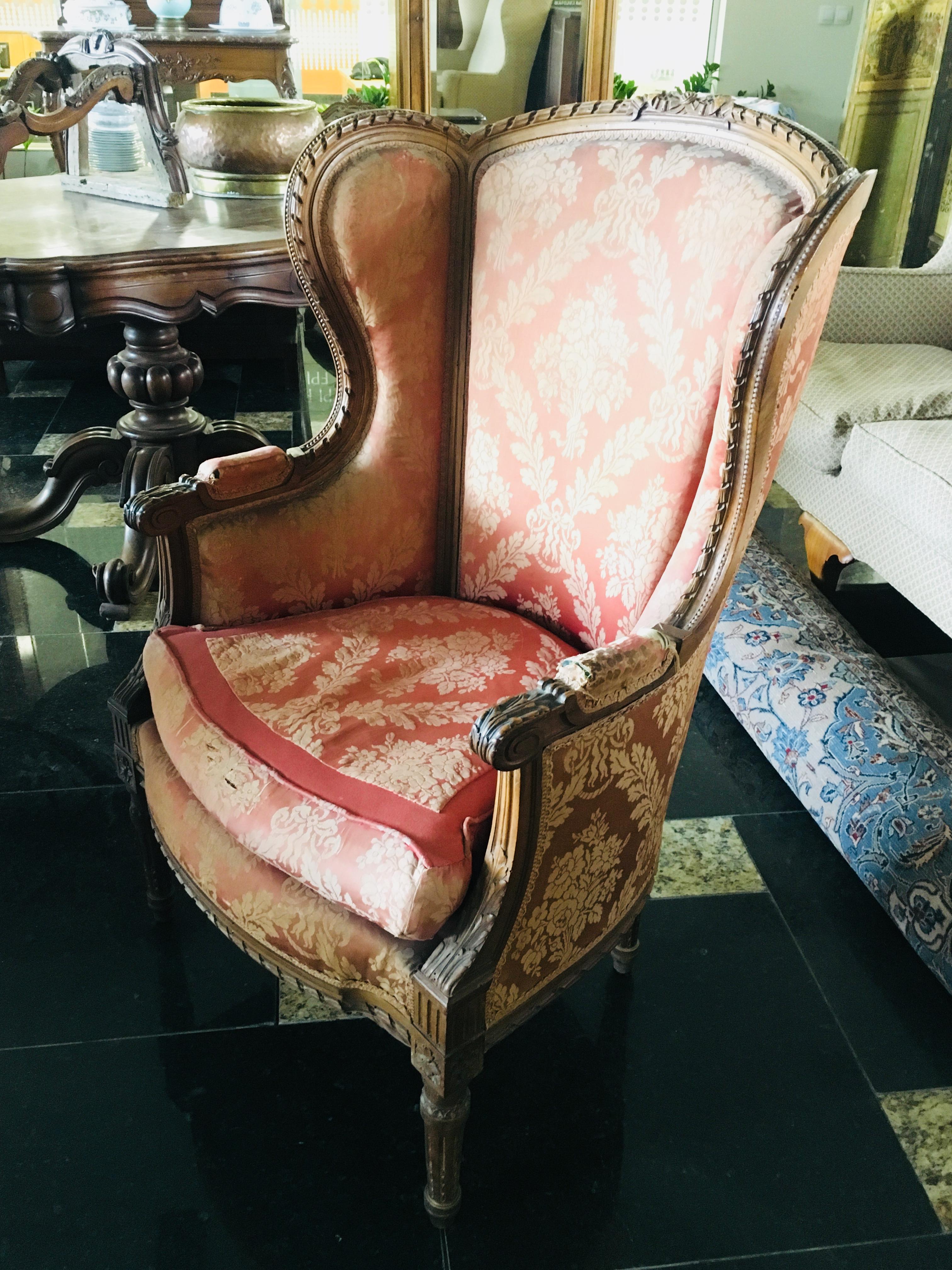 19th Century French Hand-Carved Louis XVI Style Bergère à Oreilles In Good Condition For Sale In Sofia, BG