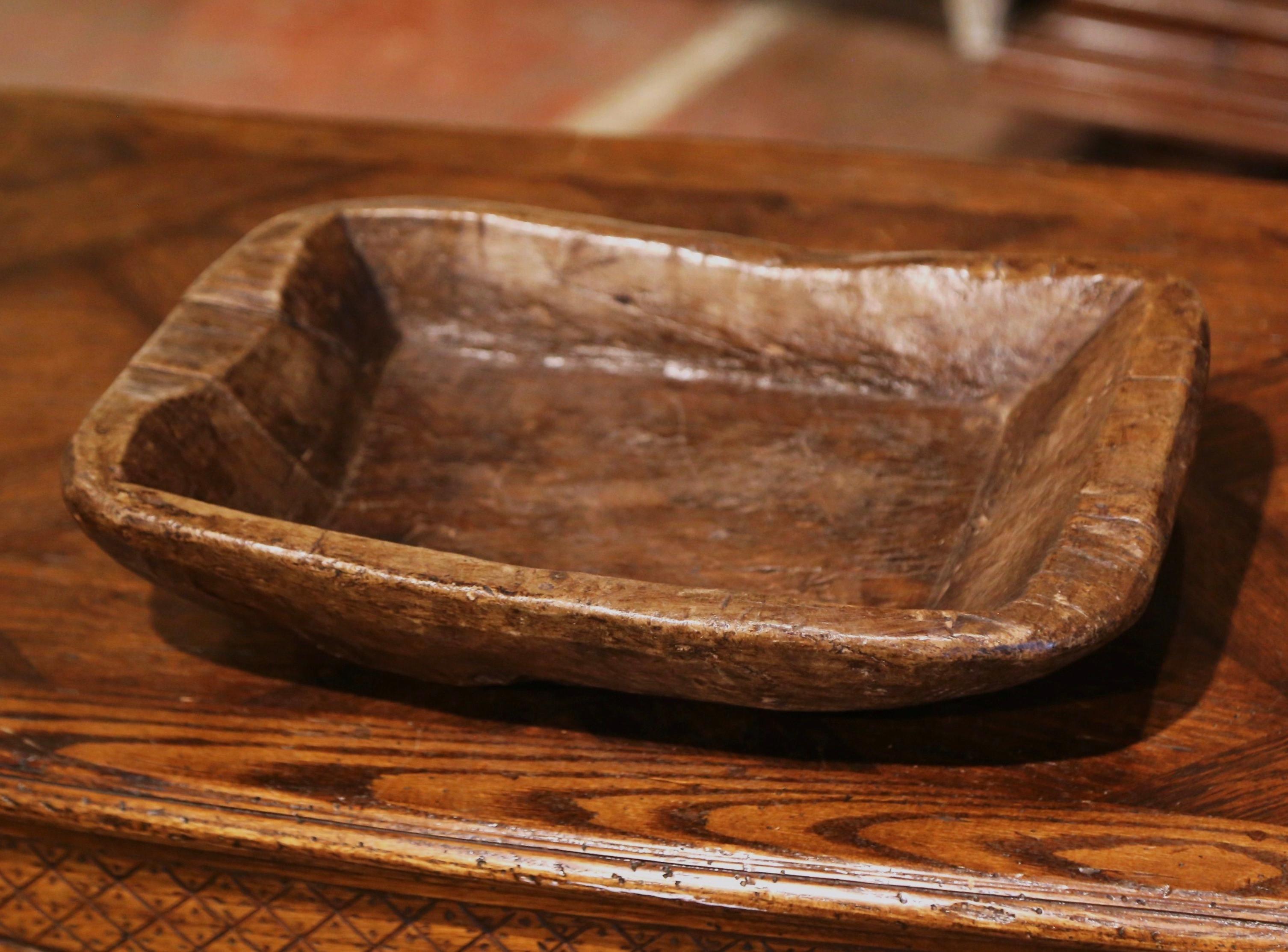 Country 19th Century French Hand Carved Oak Decorative Fruit Bowl