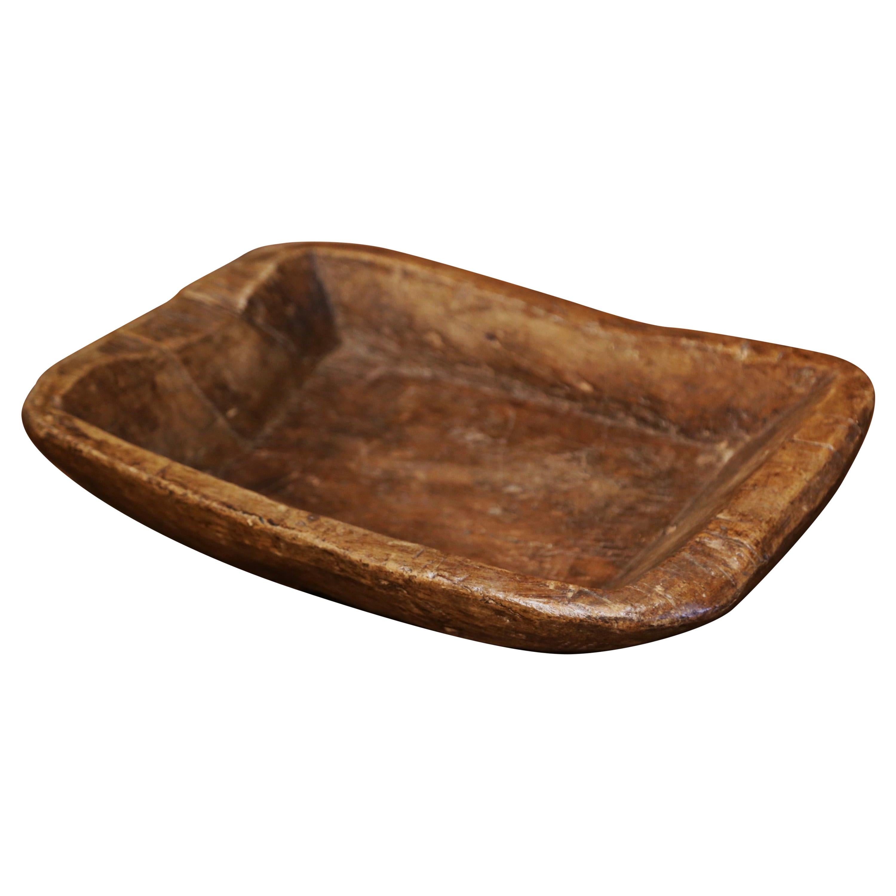 19th Century French Hand Carved Oak Decorative Fruit Bowl For Sale
