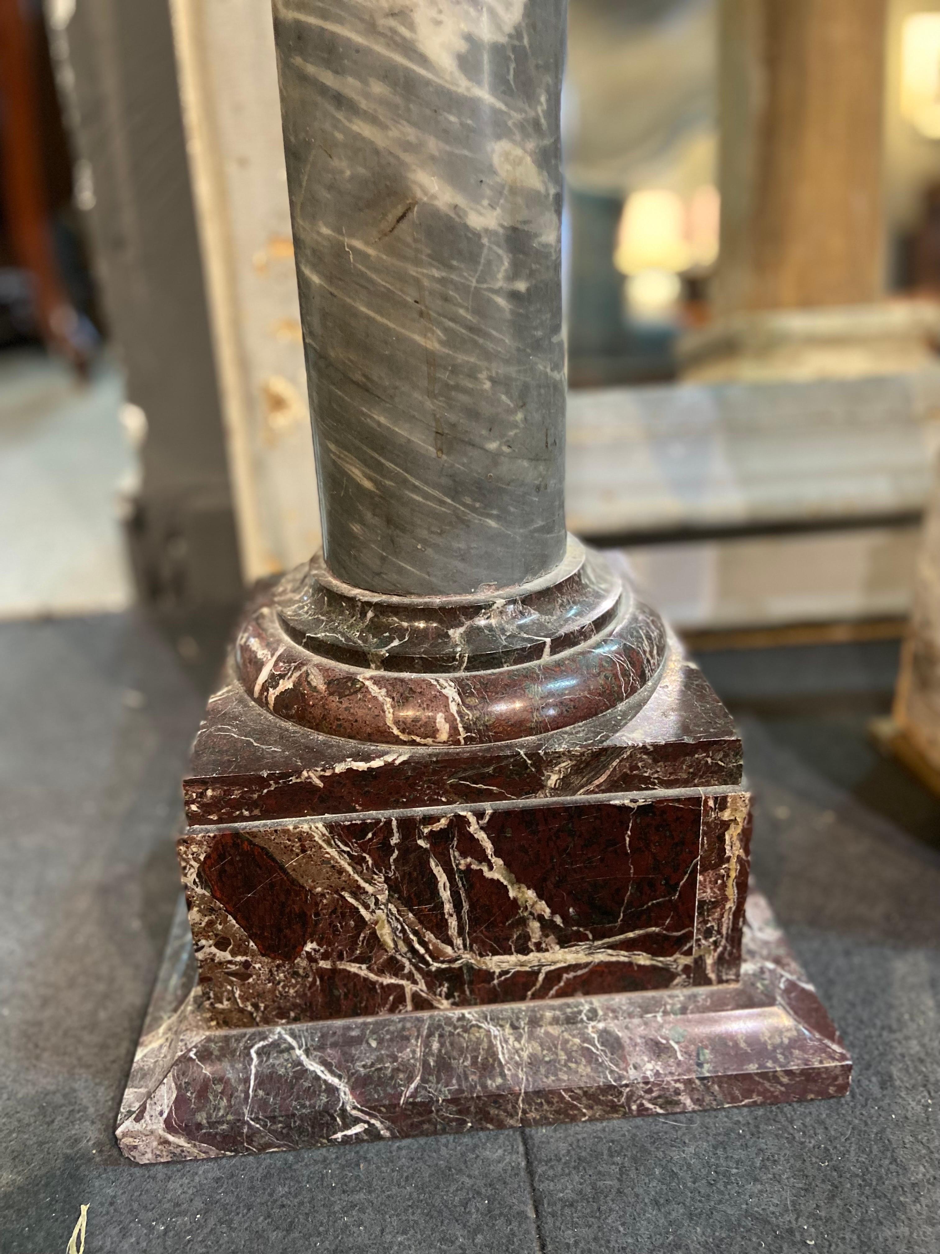 19th Century French Hand Carved Red Grey Marble Pedestal Column Napoleon III For Sale 1